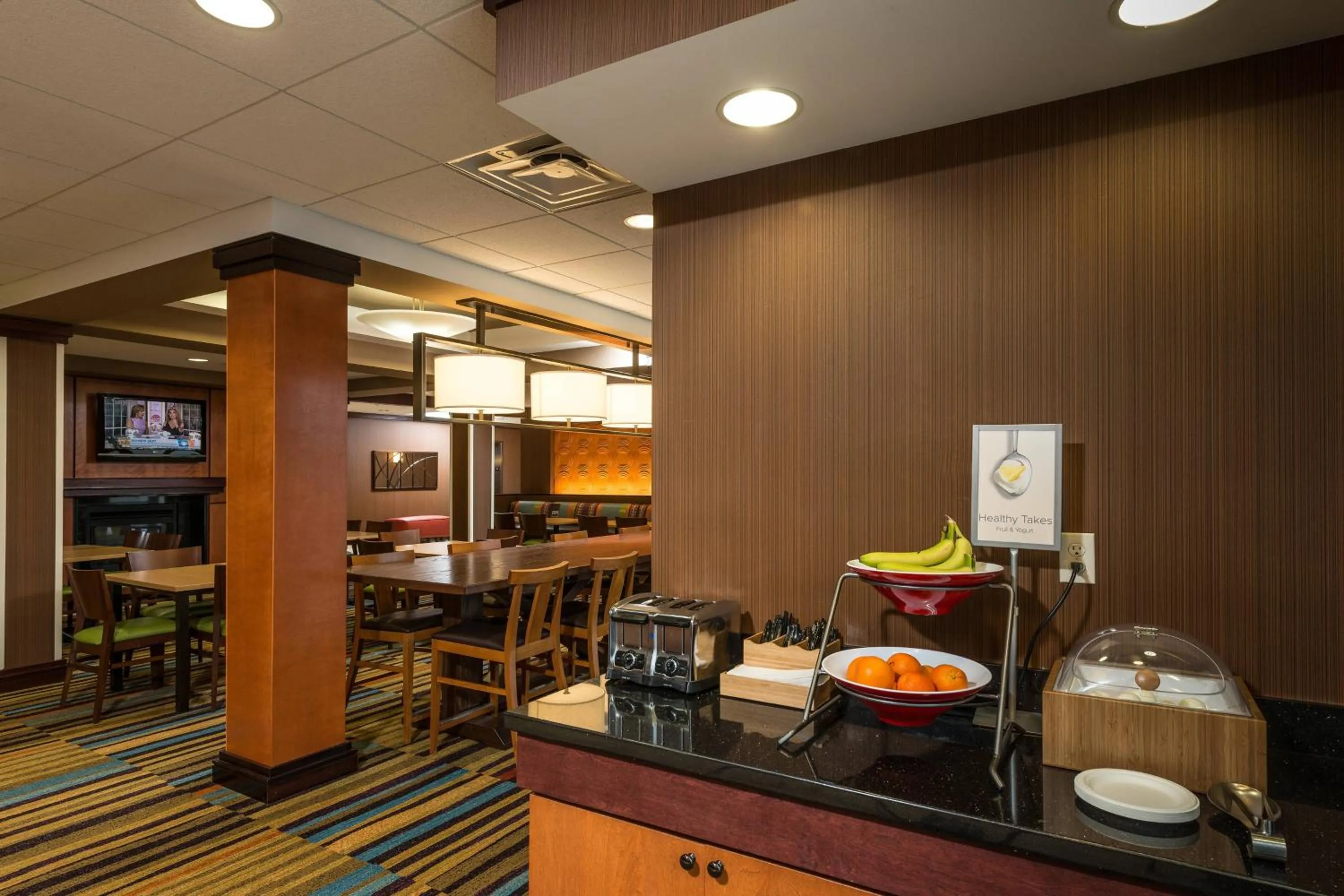 Breakfast in Fairfield Inn and Suites by Marriott Augusta