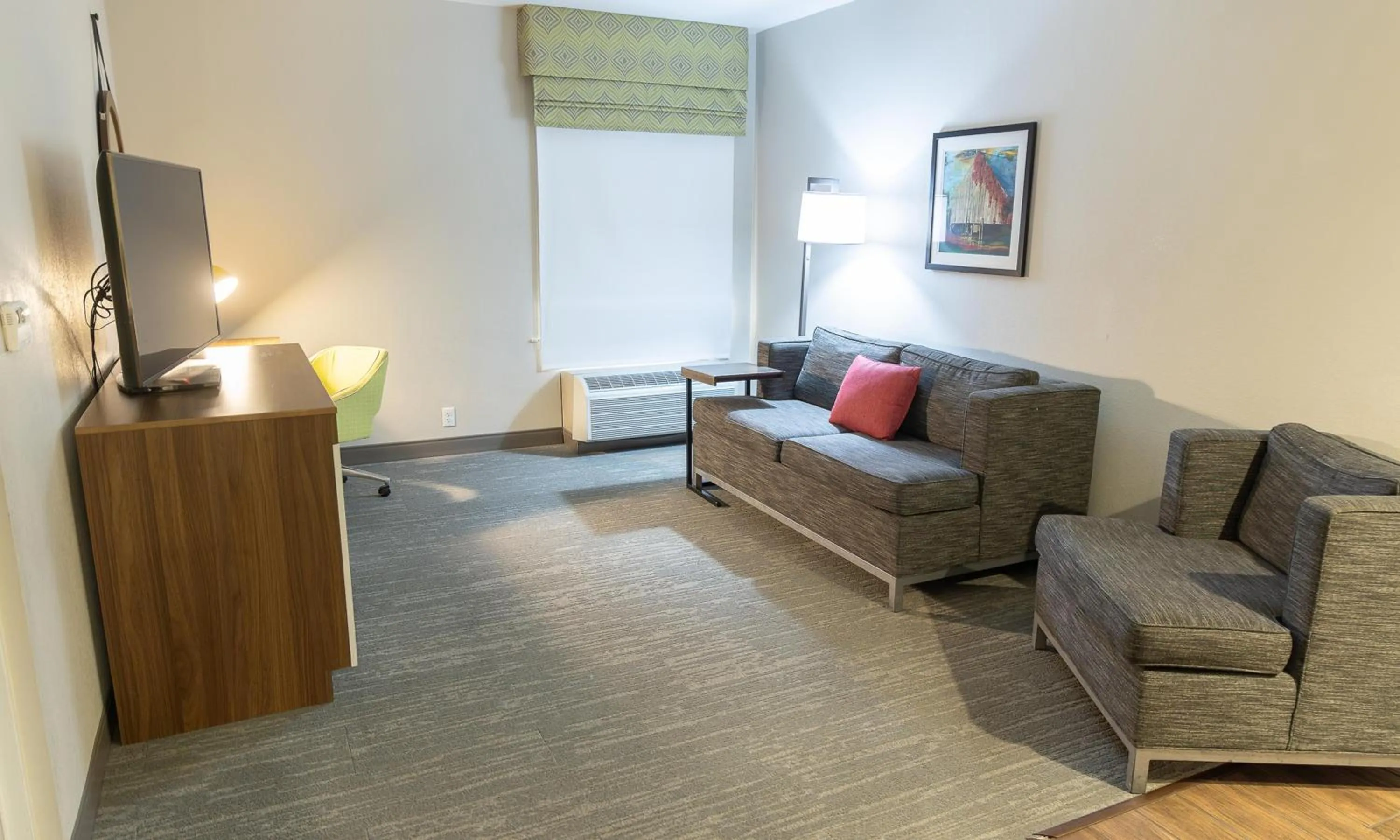 Living room in Hampton Inn Williamsport