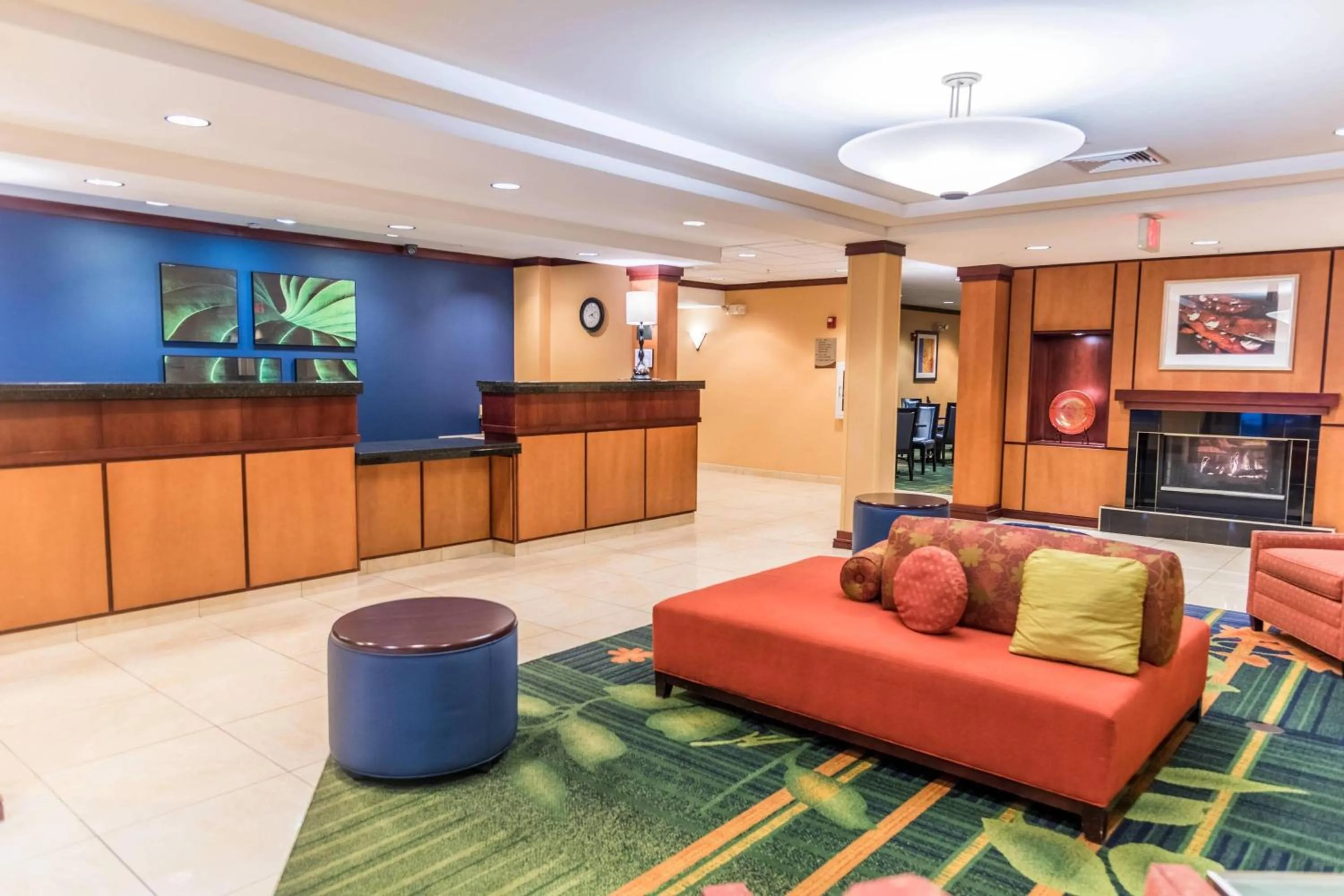Lobby or reception in Fairfield Inn & Suites by Marriott Muskegon Norton Shores