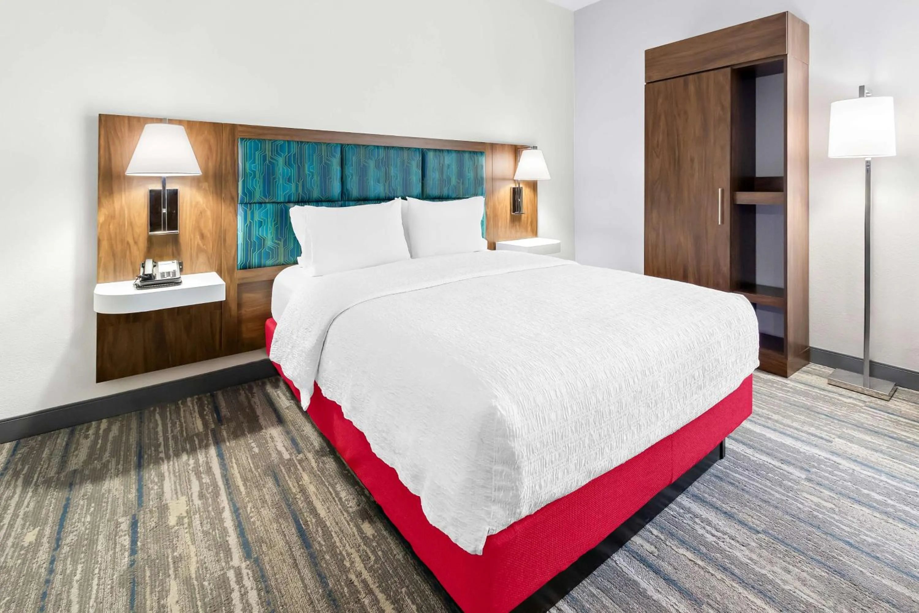 Bed in Hampton Inn Washington