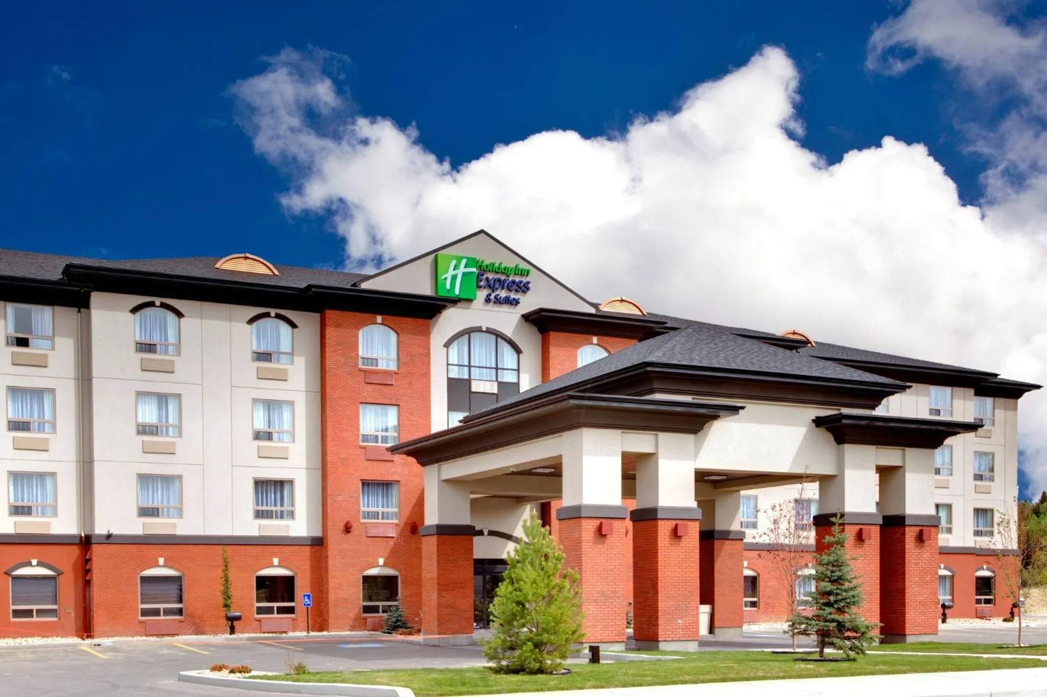 Property building in Holiday Inn Express & Suites Whitecourt by IHG