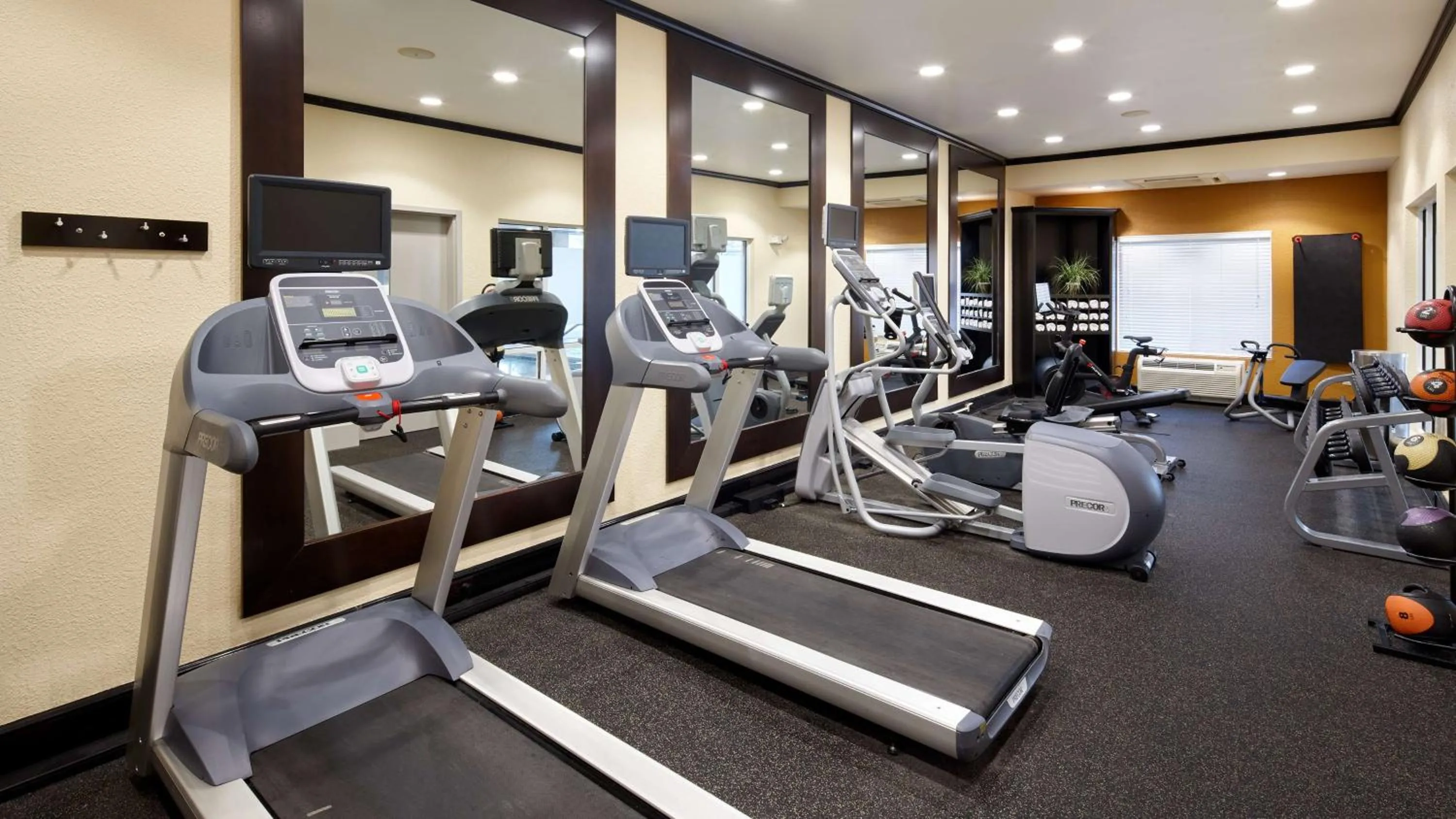 Fitness centre/facilities in Hilton Garden Inn Merrillville
