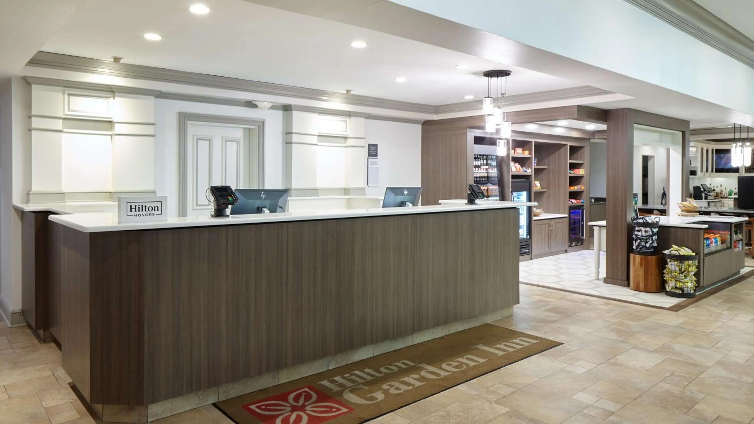 Lobby or reception in Hilton Garden Inn Merrillville