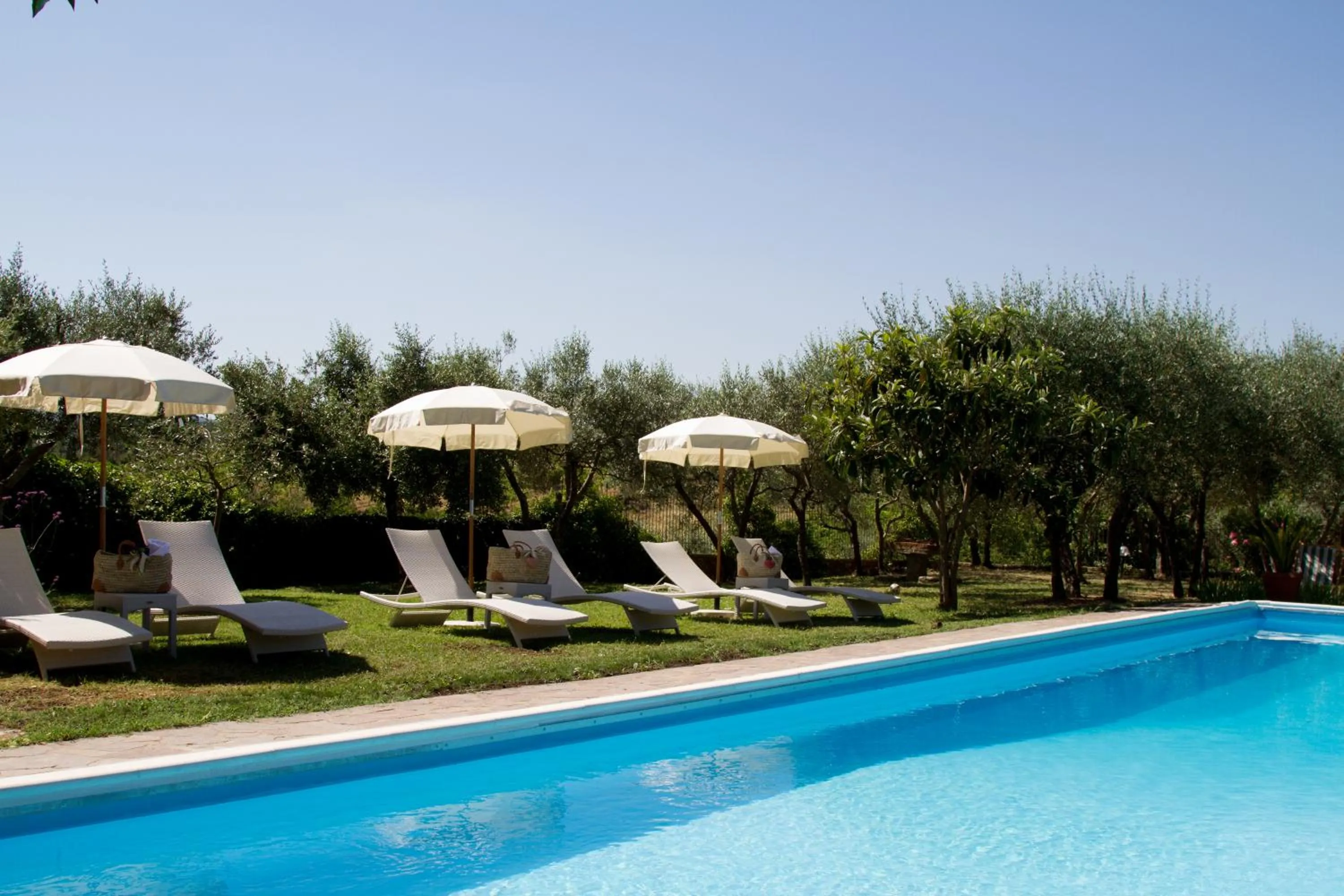 Spring in Villa Fillinelle