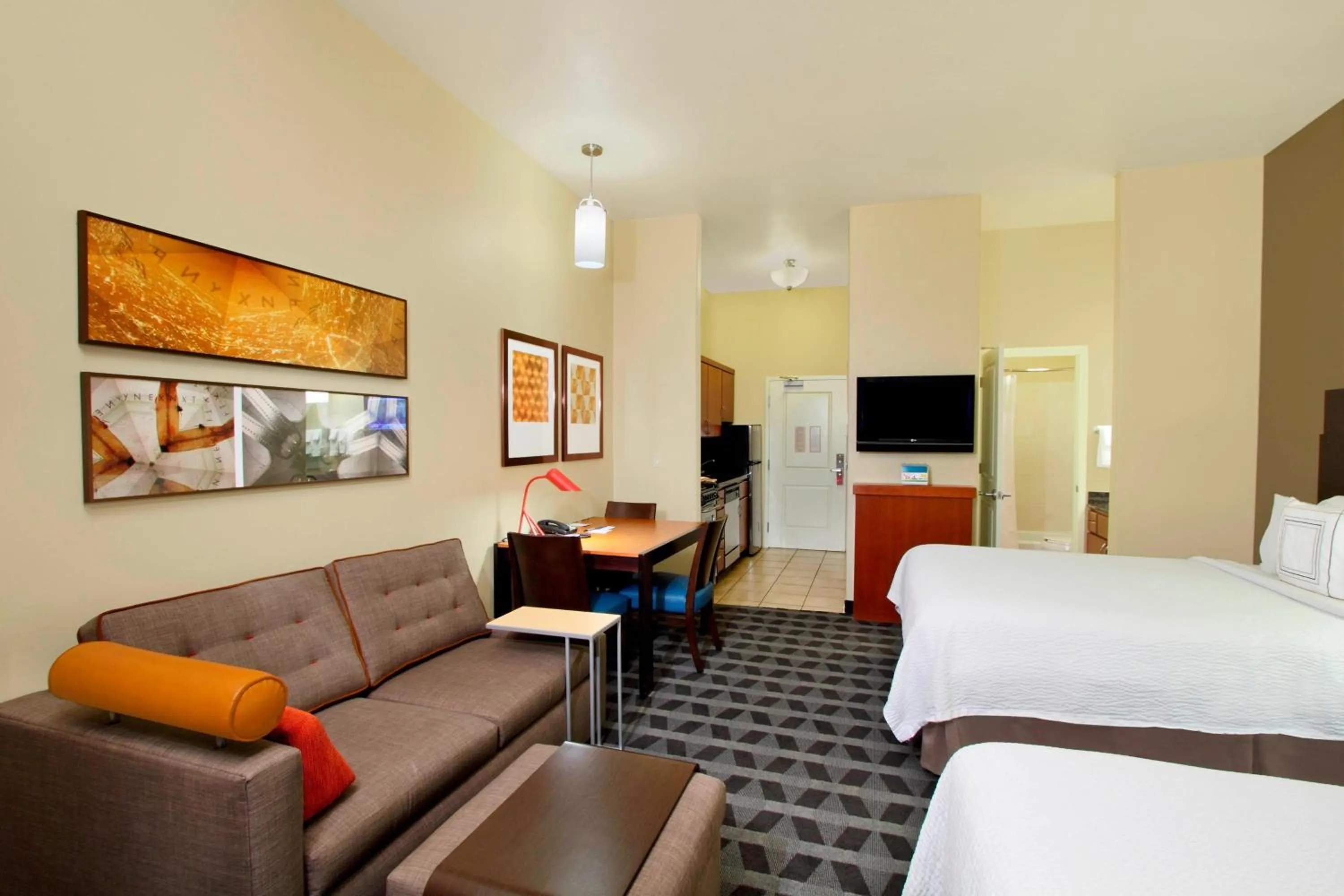 Bedroom, Bed in TownePlace Suites St. George