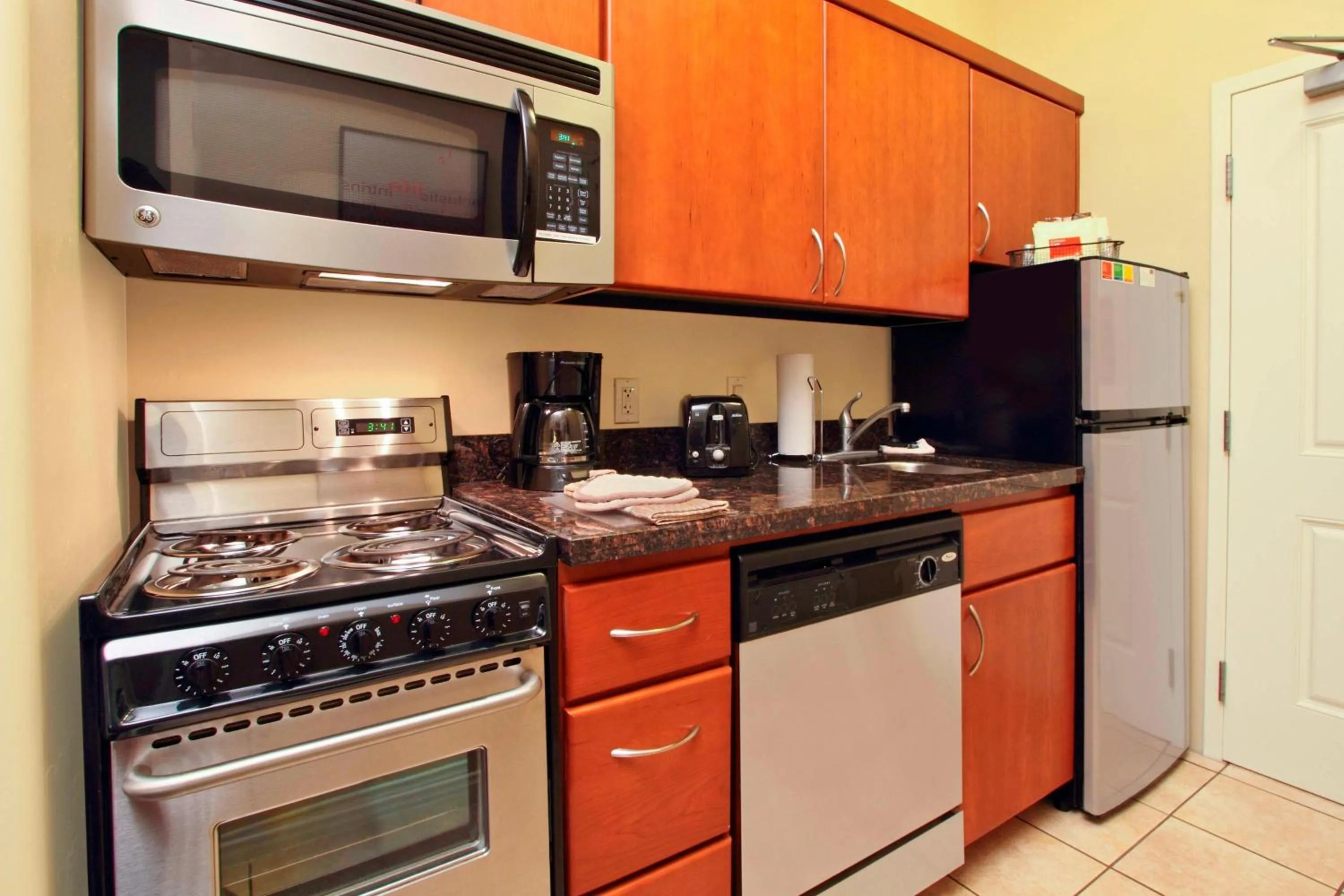 Kitchen or kitchenette in TownePlace Suites St. George