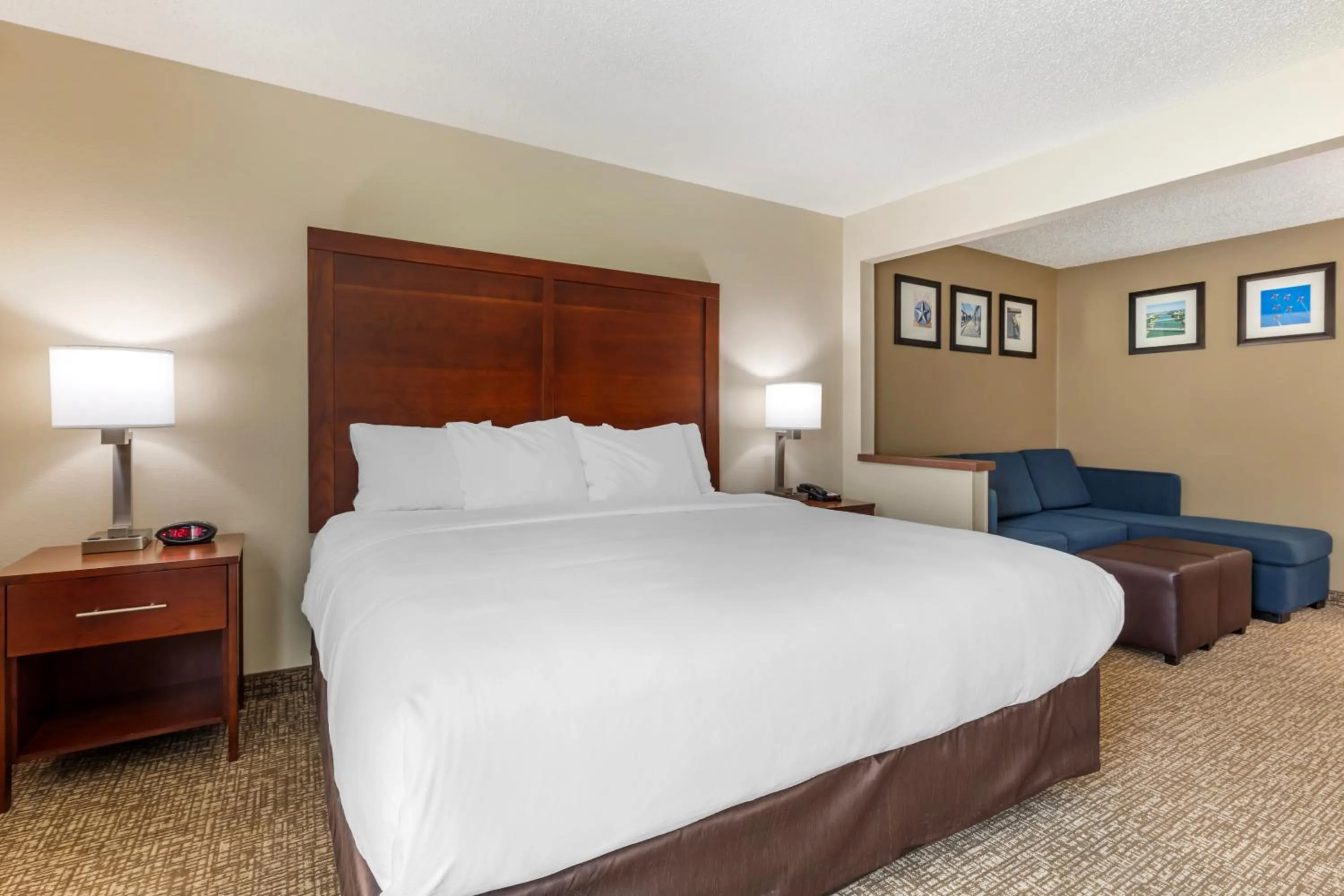 Bed in Comfort Inn & Suites Temple - Medical Center