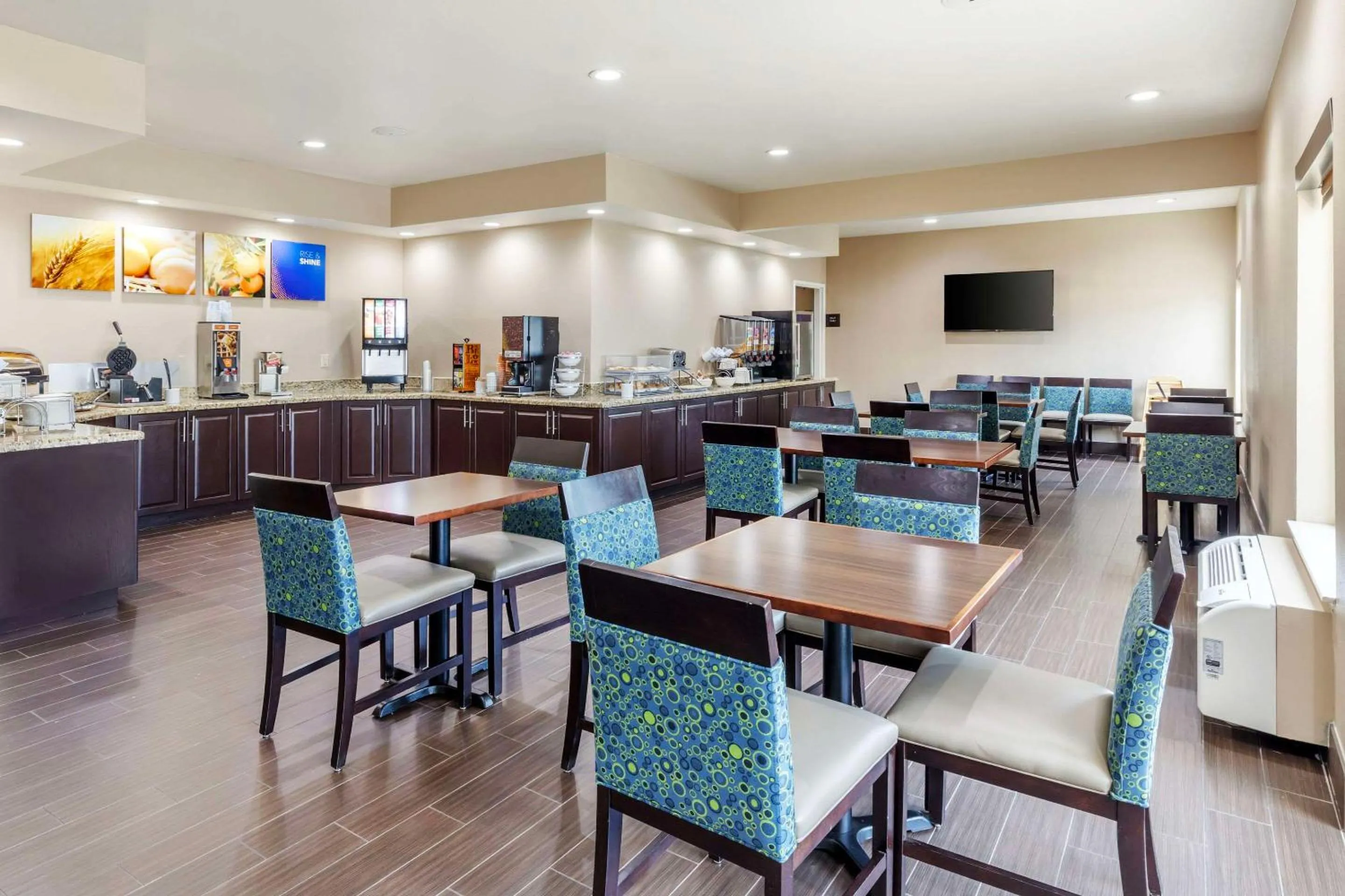 Breakfast in Comfort Inn & Suites Temple - Medical Center