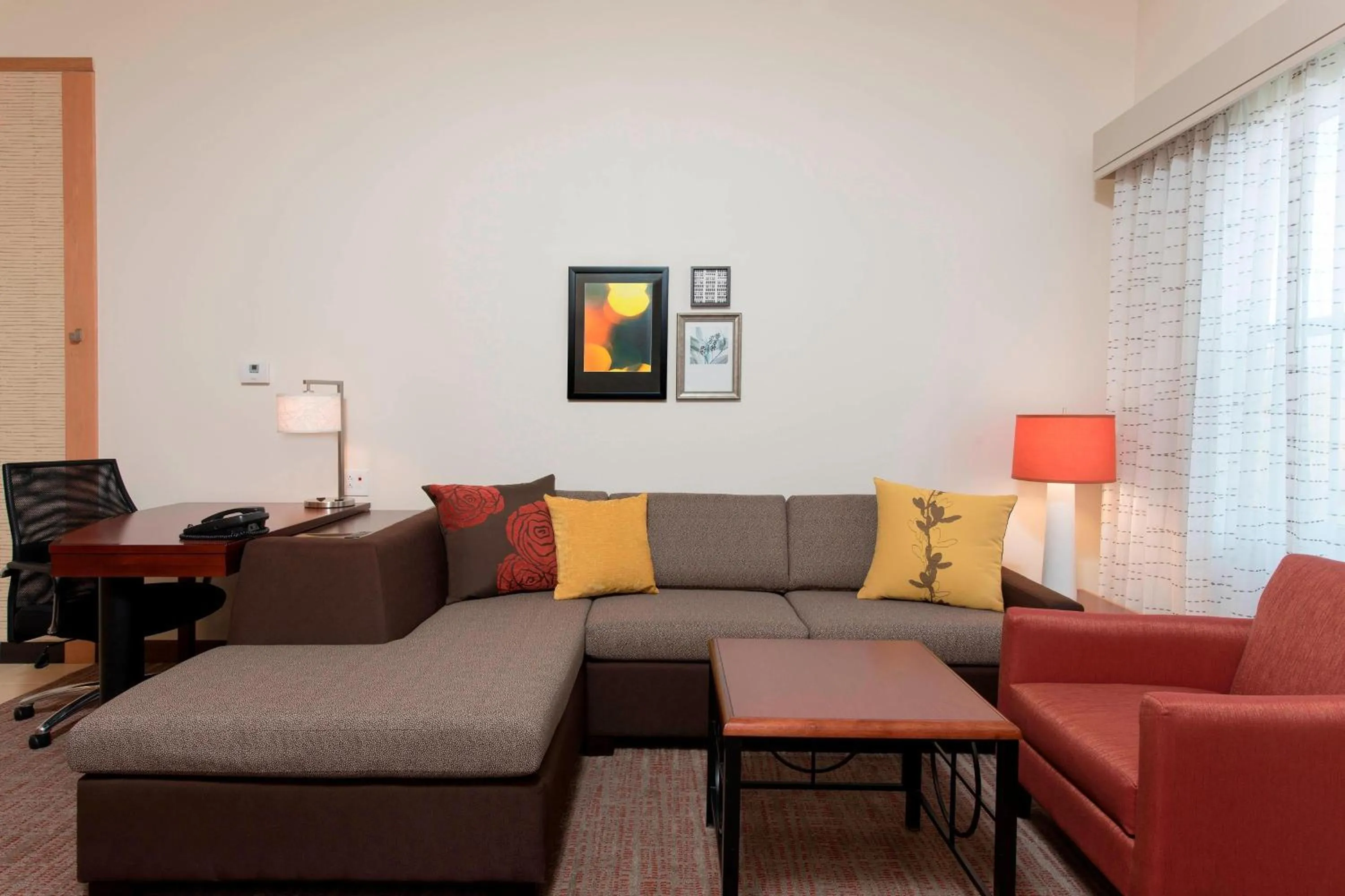 Living room in Residence Inn Moline Quad Cities