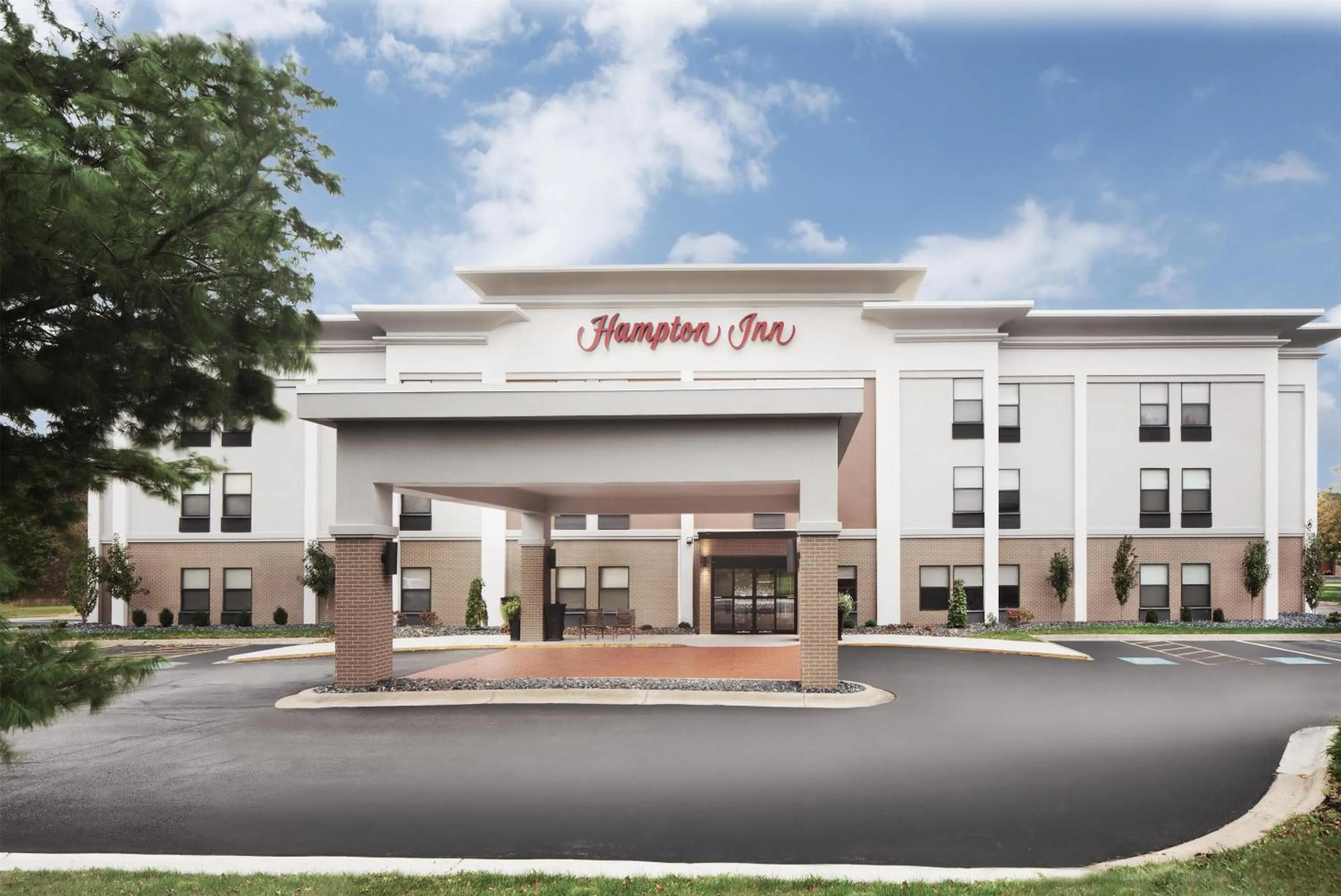 Property building in Hampton Inn Youngstown/Boardman