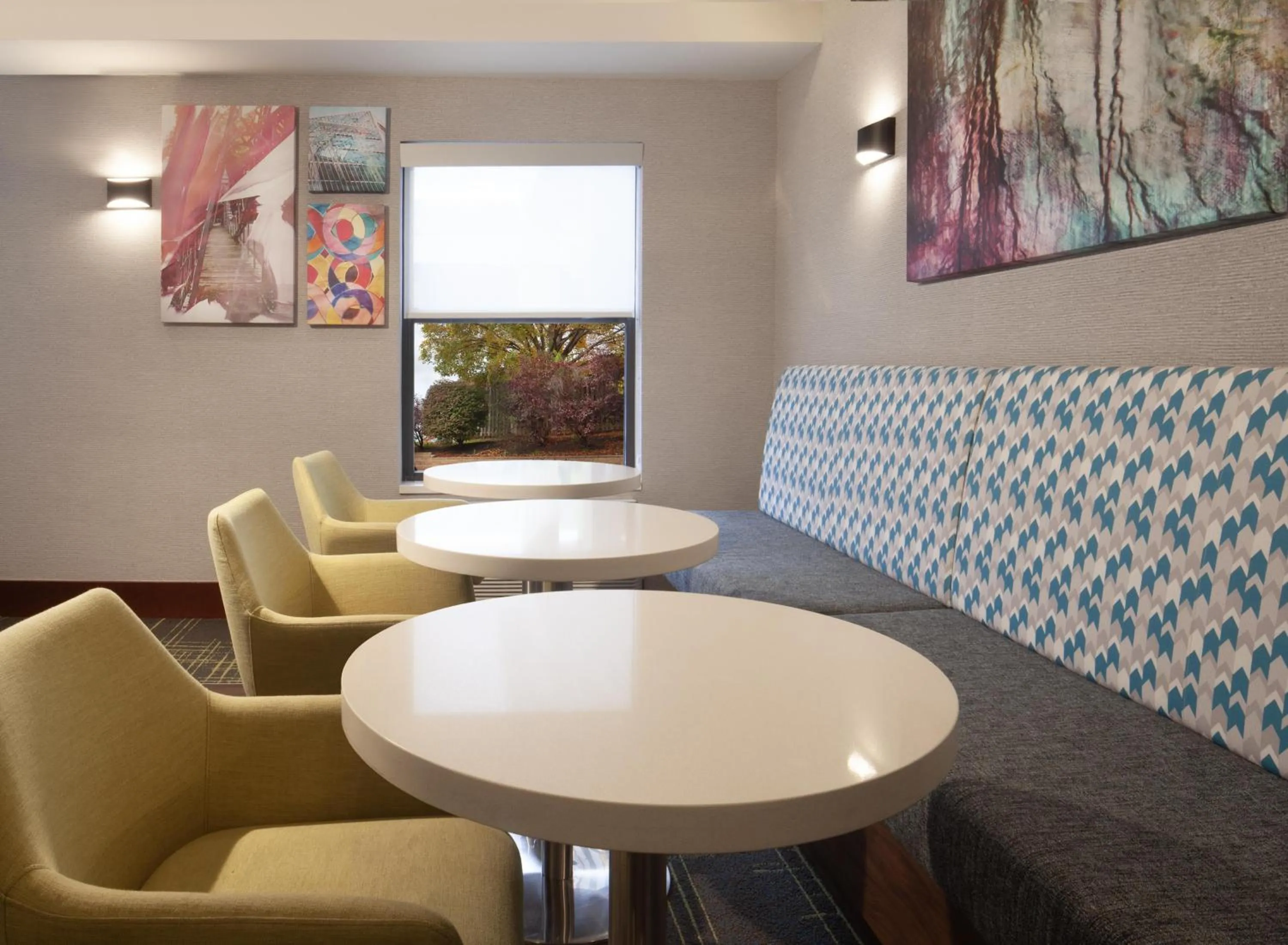 Breakfast in Hampton Inn Youngstown/Boardman