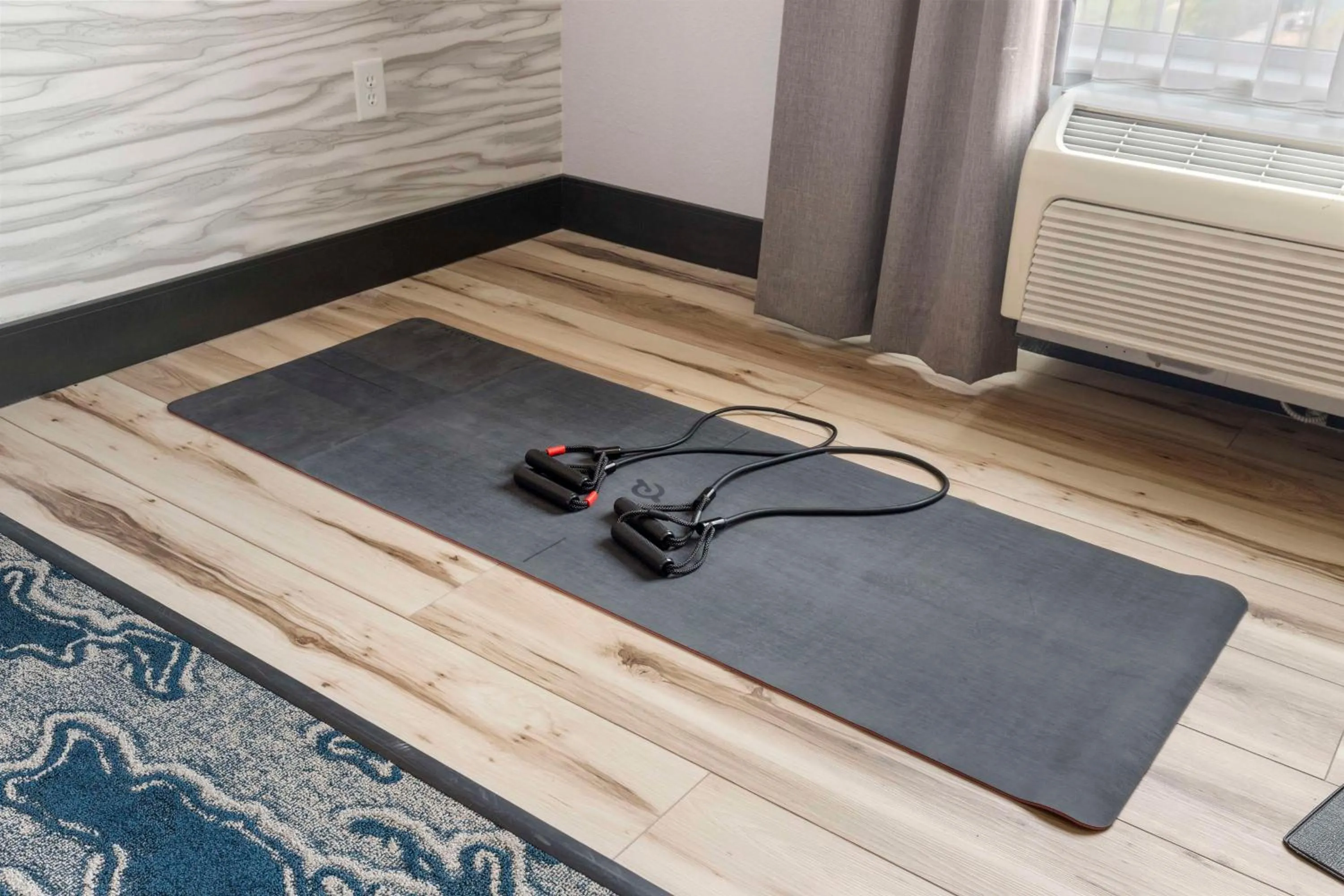 Photo of the whole room in Doubletree By Hilton Front Royal Blue Ridge Shadows