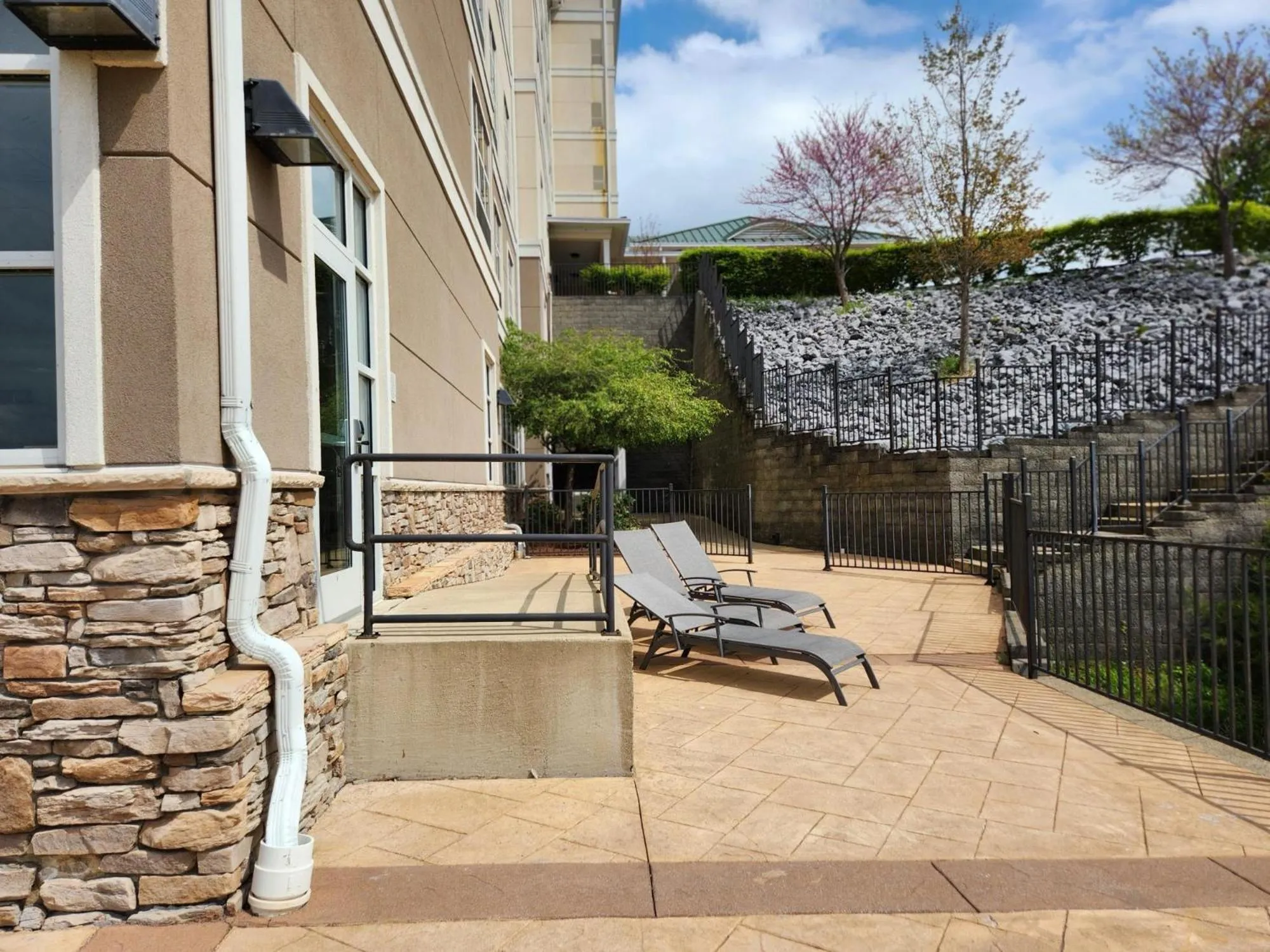 Balcony/Terrace in Doubletree By Hilton Front Royal Blue Ridge Shadows