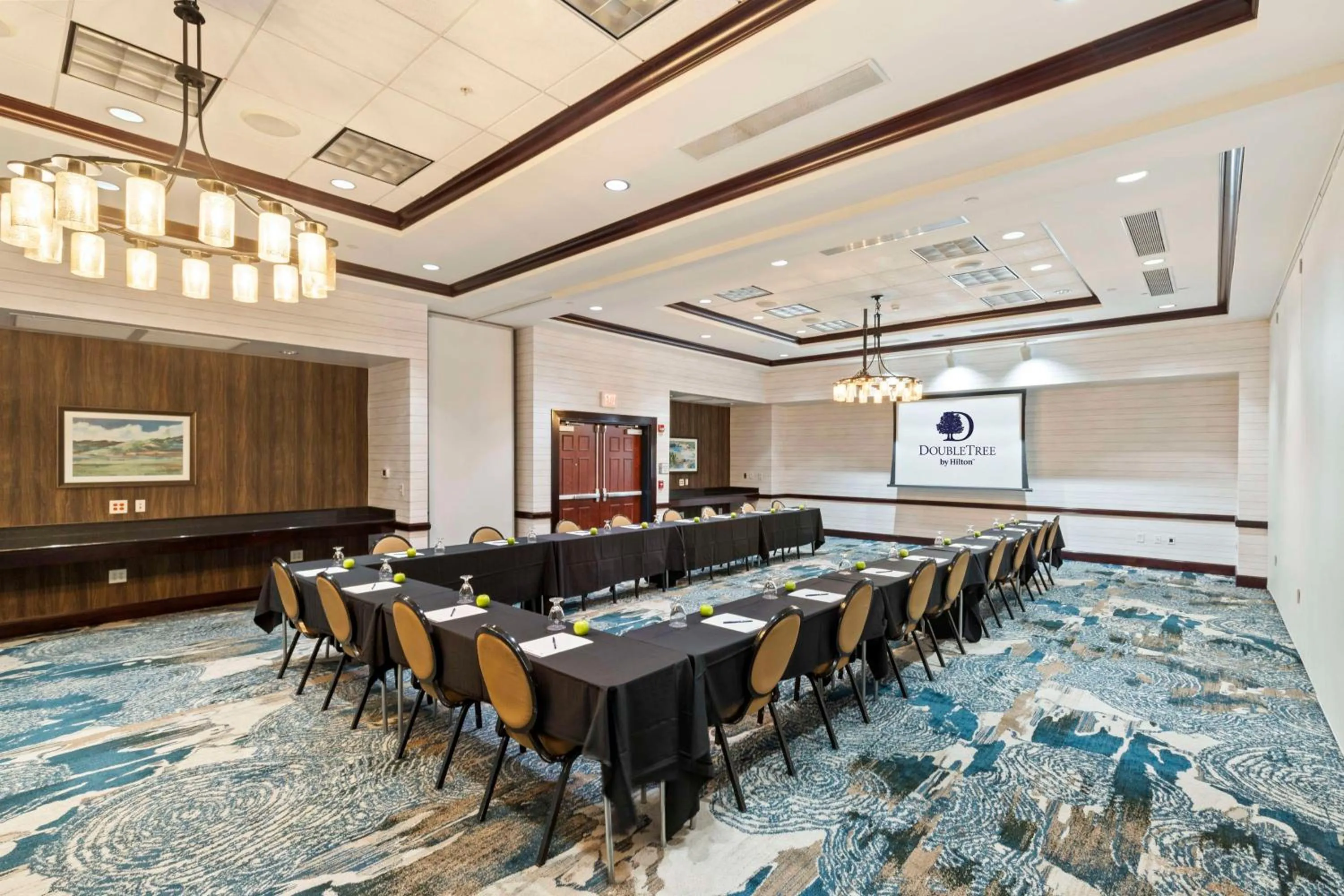 Meeting/conference room in Doubletree By Hilton Front Royal Blue Ridge Shadows