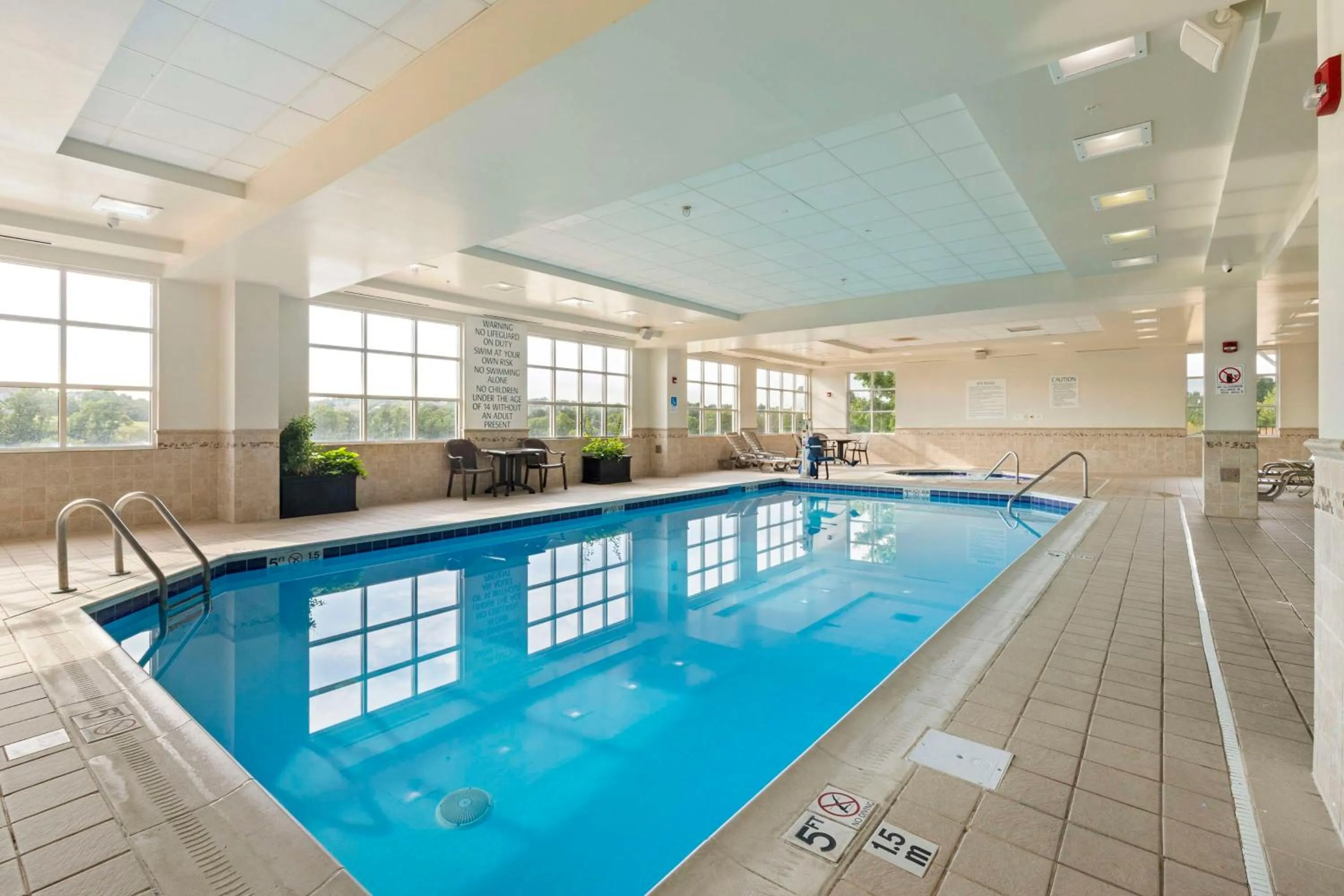 Pool view in Doubletree By Hilton Front Royal Blue Ridge Shadows
