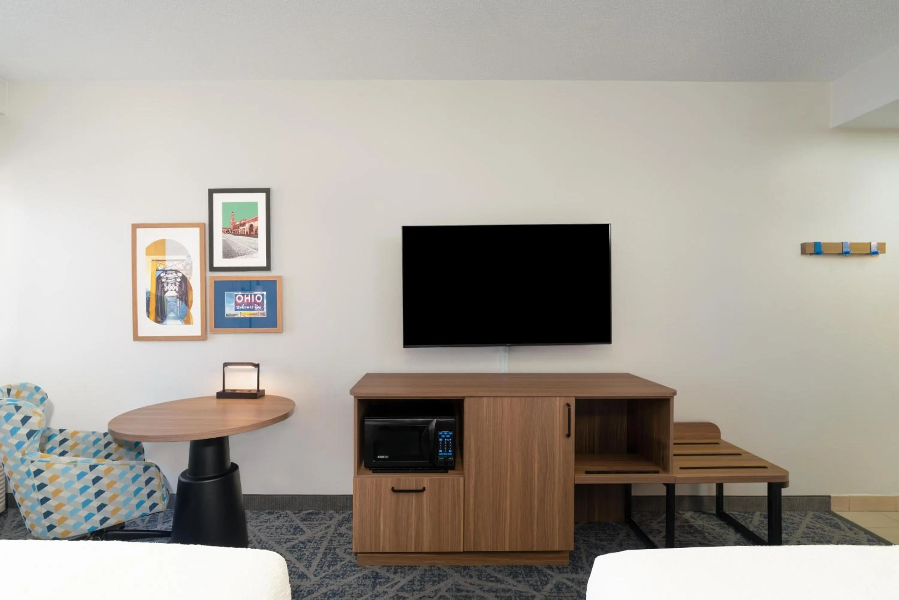 Bedroom in Hampton Inn Marietta