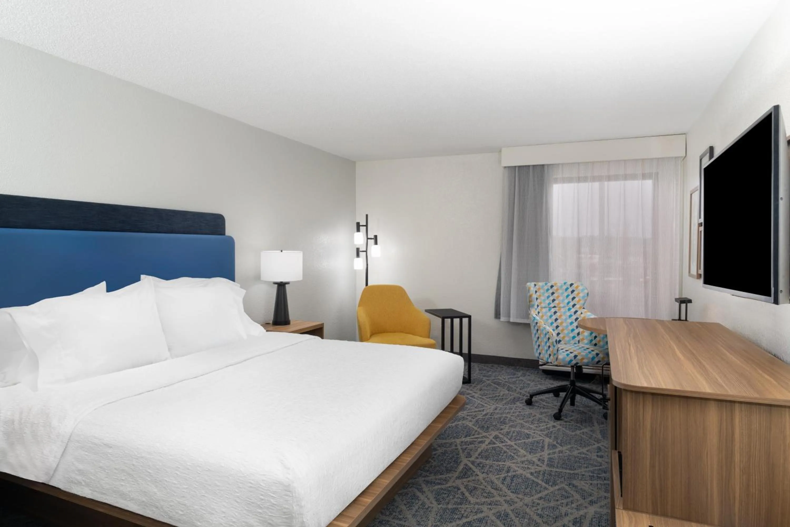 Bed in Hampton Inn Marietta