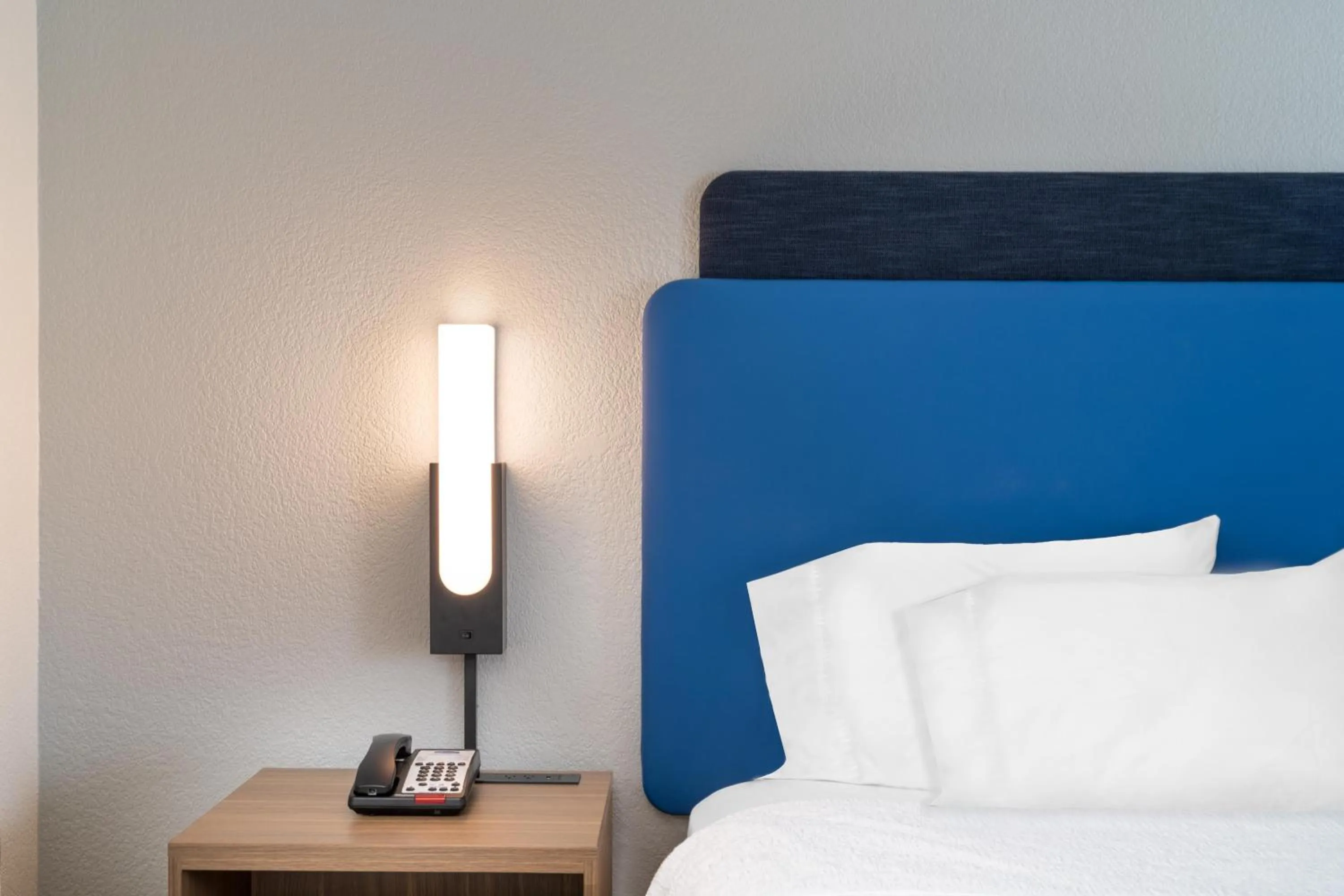 Bed in Hampton Inn Marietta