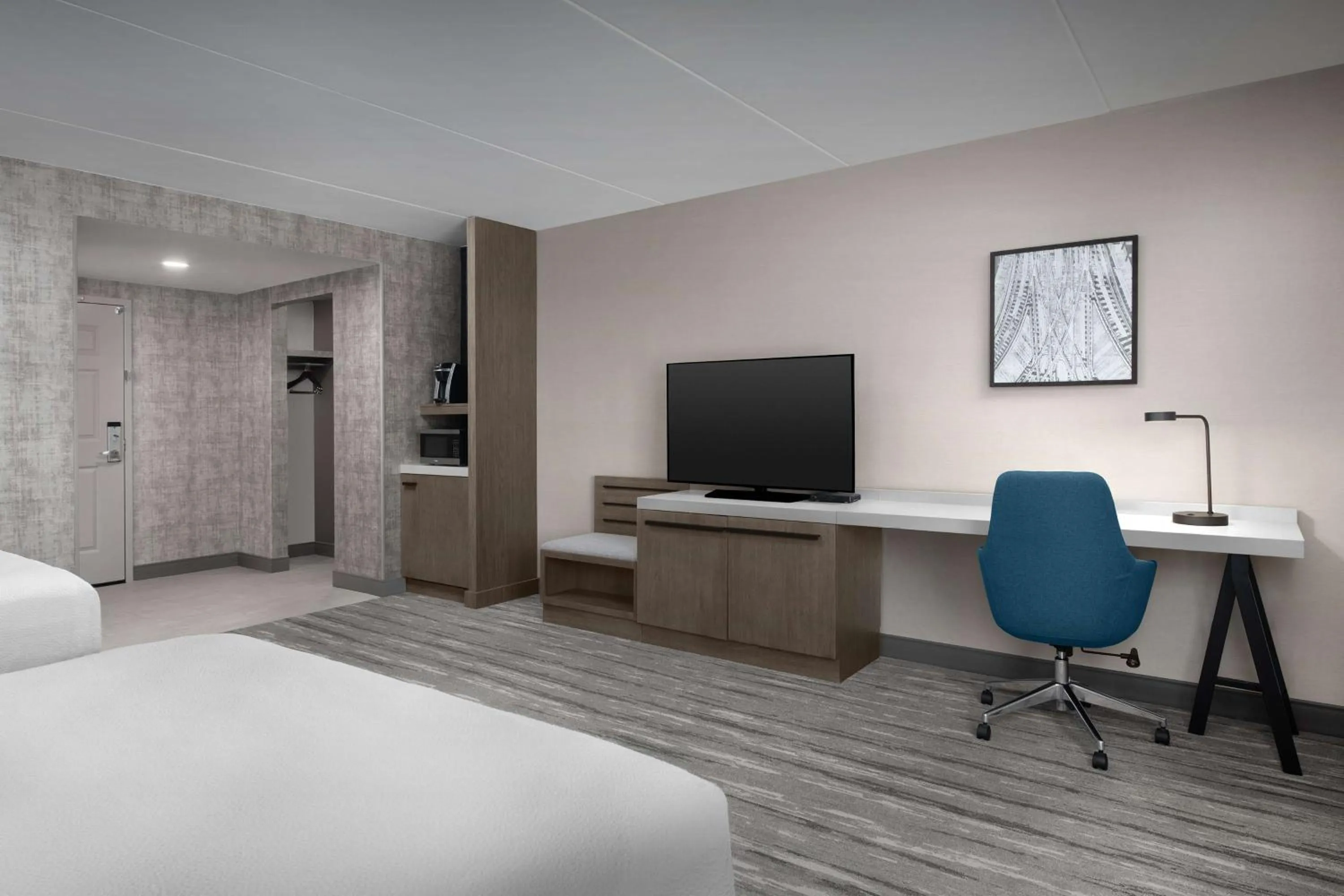 Bedroom, Bed in Hilton Garden Inn West Lafayette Wabash Landing