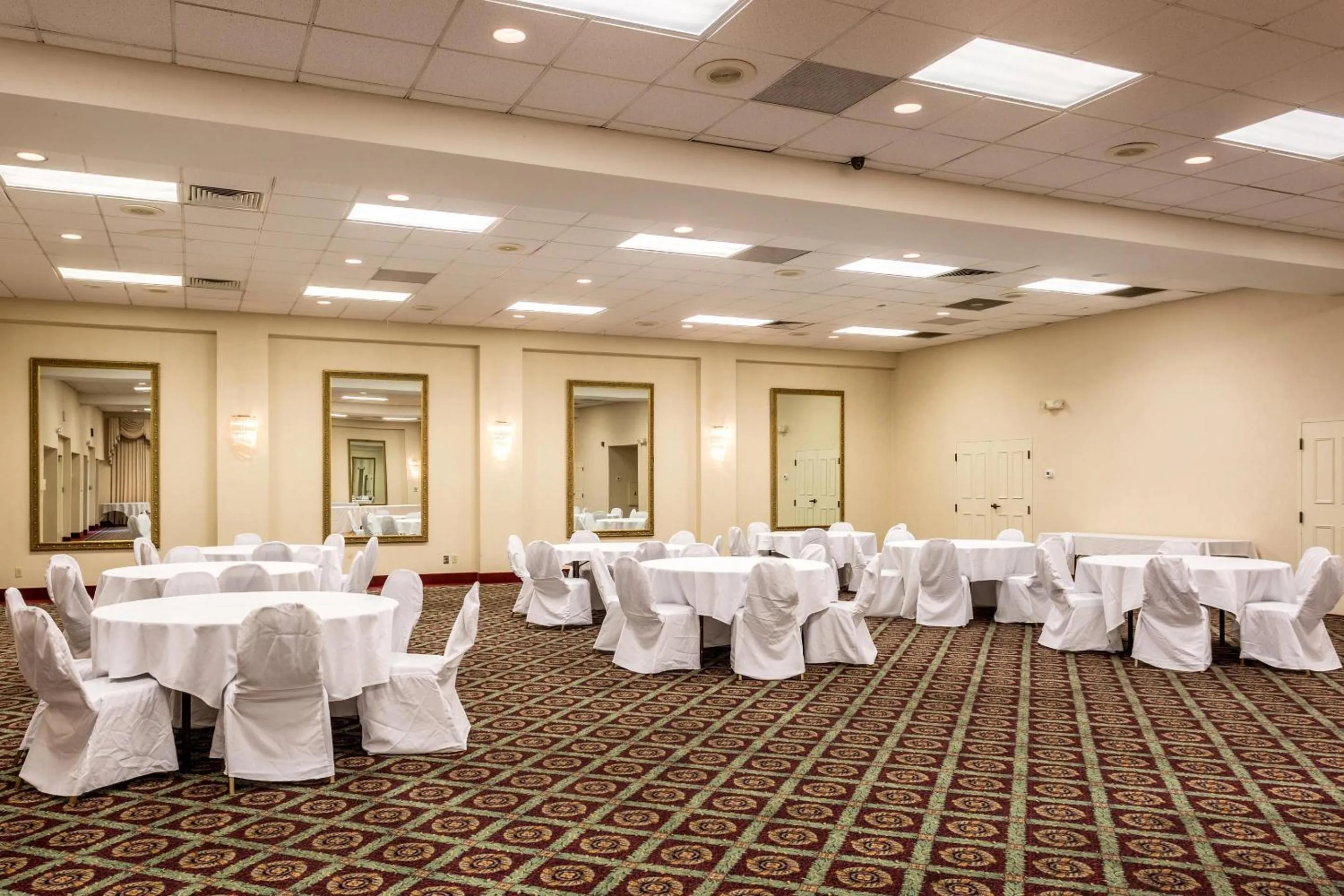Meeting/conference room in Quality Inn Union City US 51