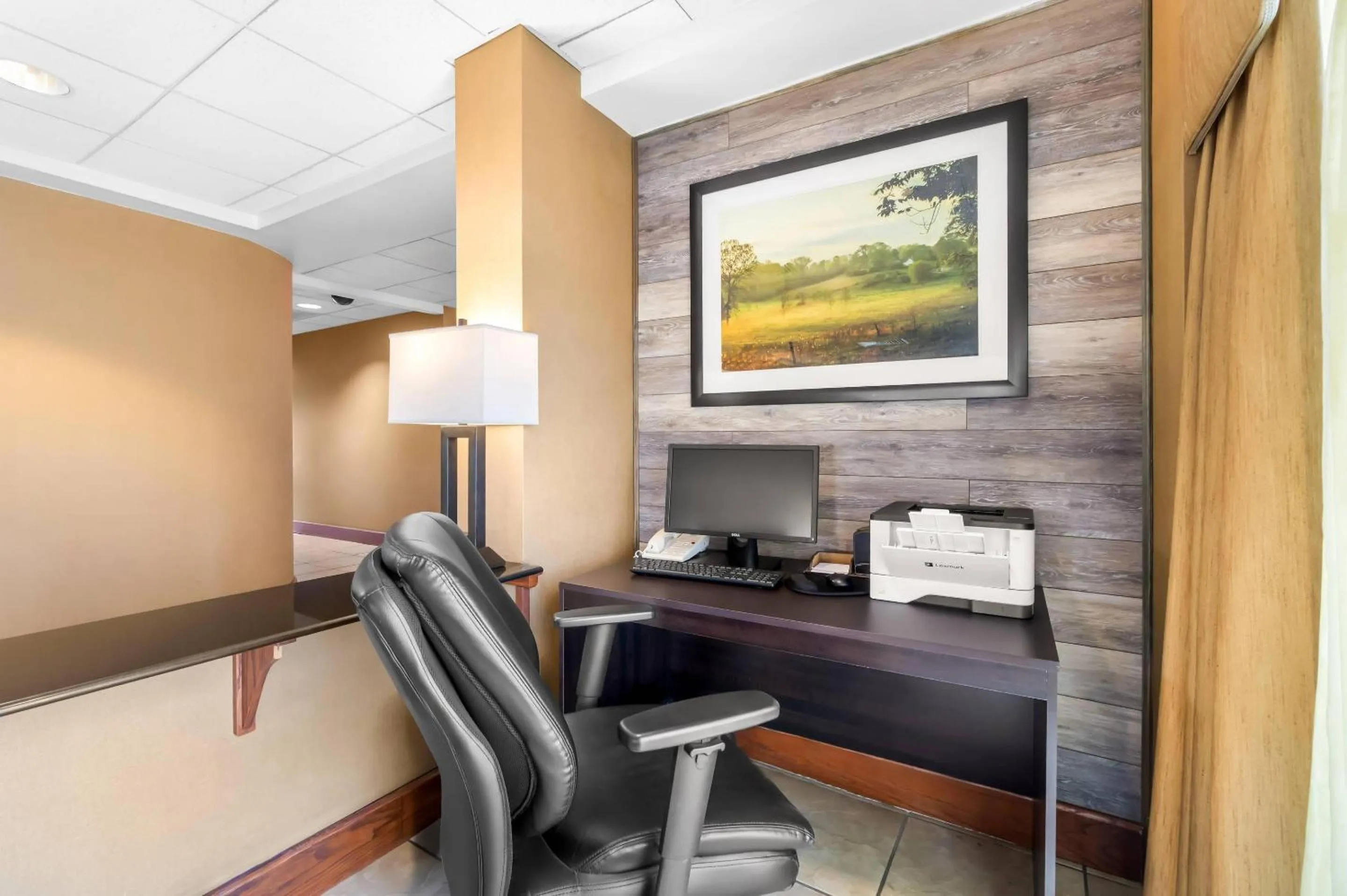 Lobby or reception in Quality Inn Union City US 51