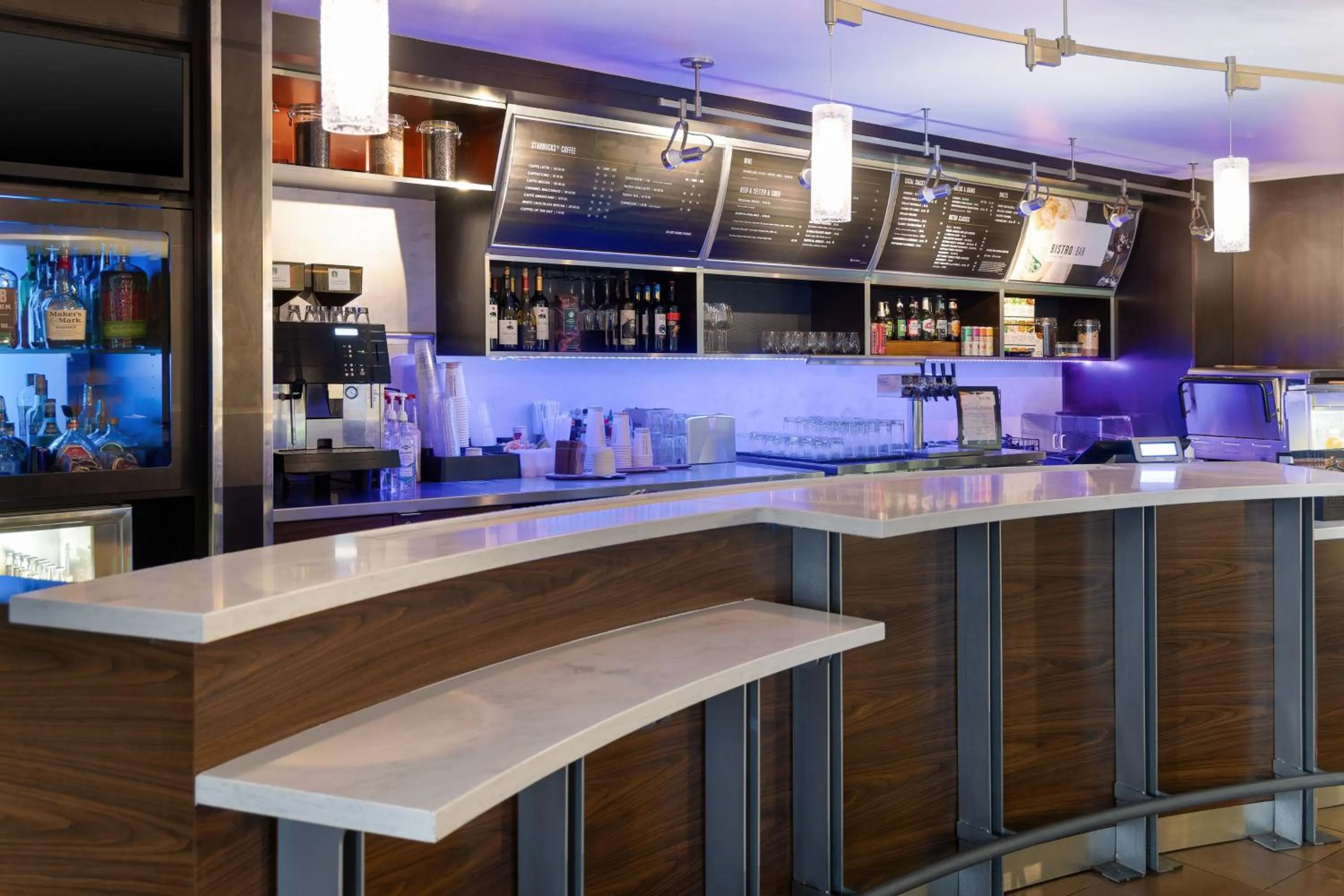 Restaurant/places to eat in Courtyard by Marriott Ontario Rancho Cucamonga