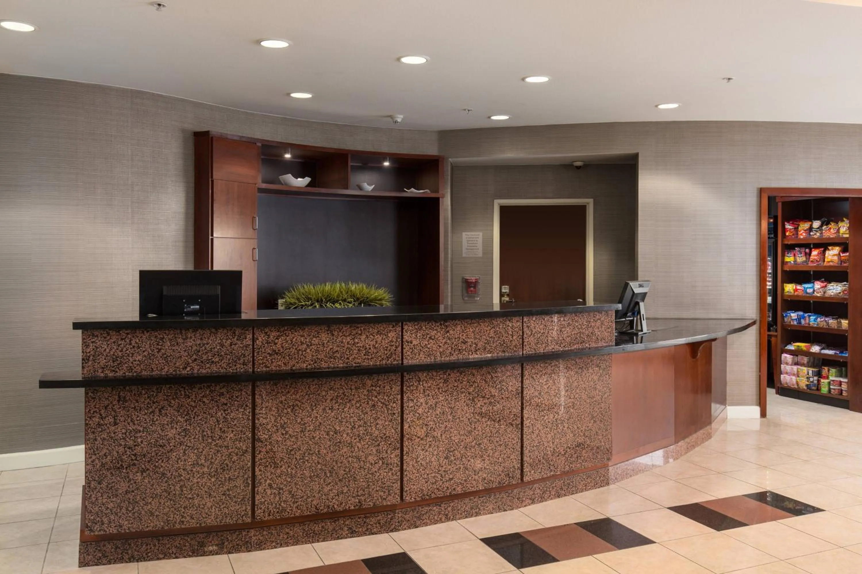 Lobby or reception in Courtyard by Marriott Ontario Rancho Cucamonga