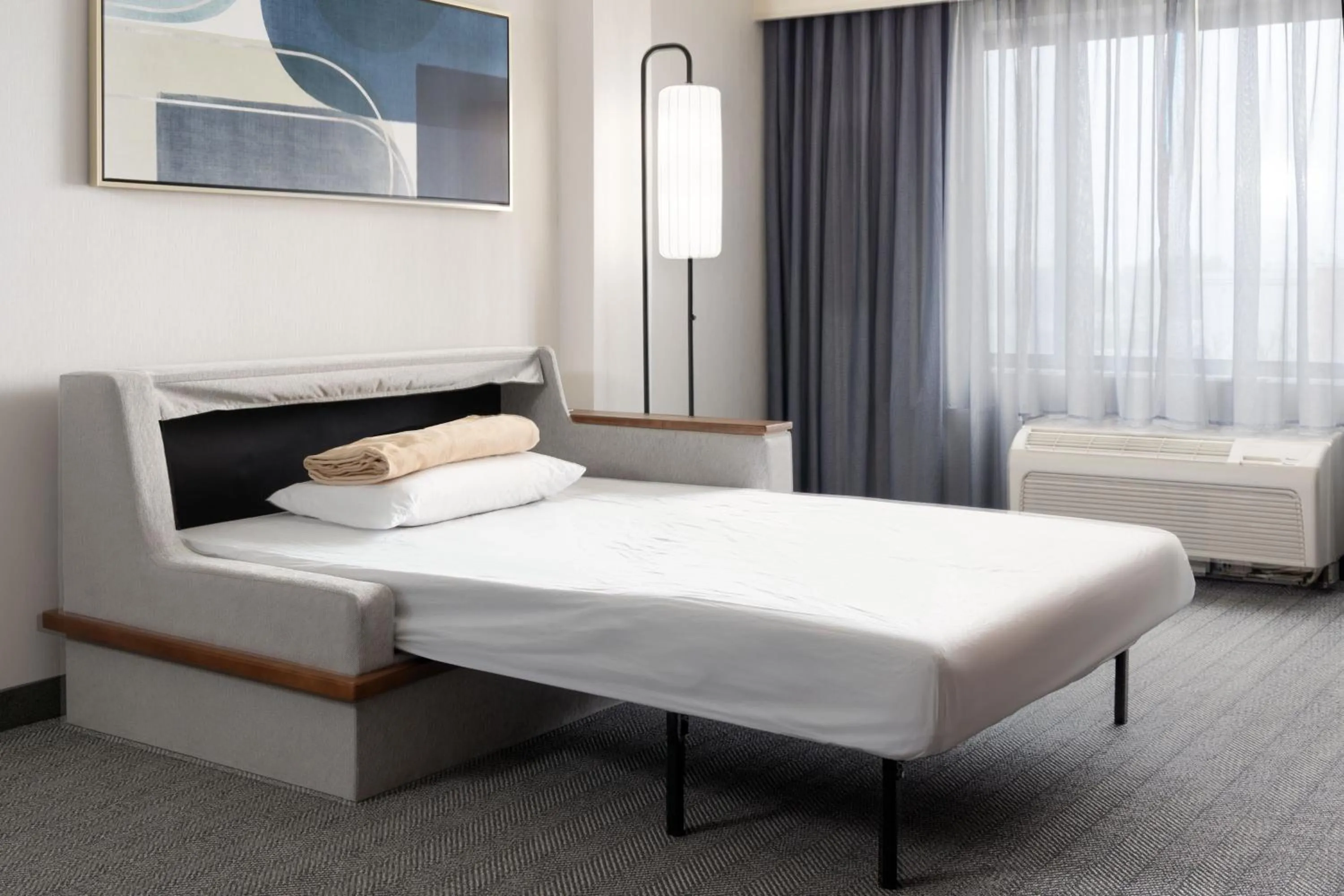 Photo of the whole room, Bed in Courtyard by Marriott Ontario Rancho Cucamonga