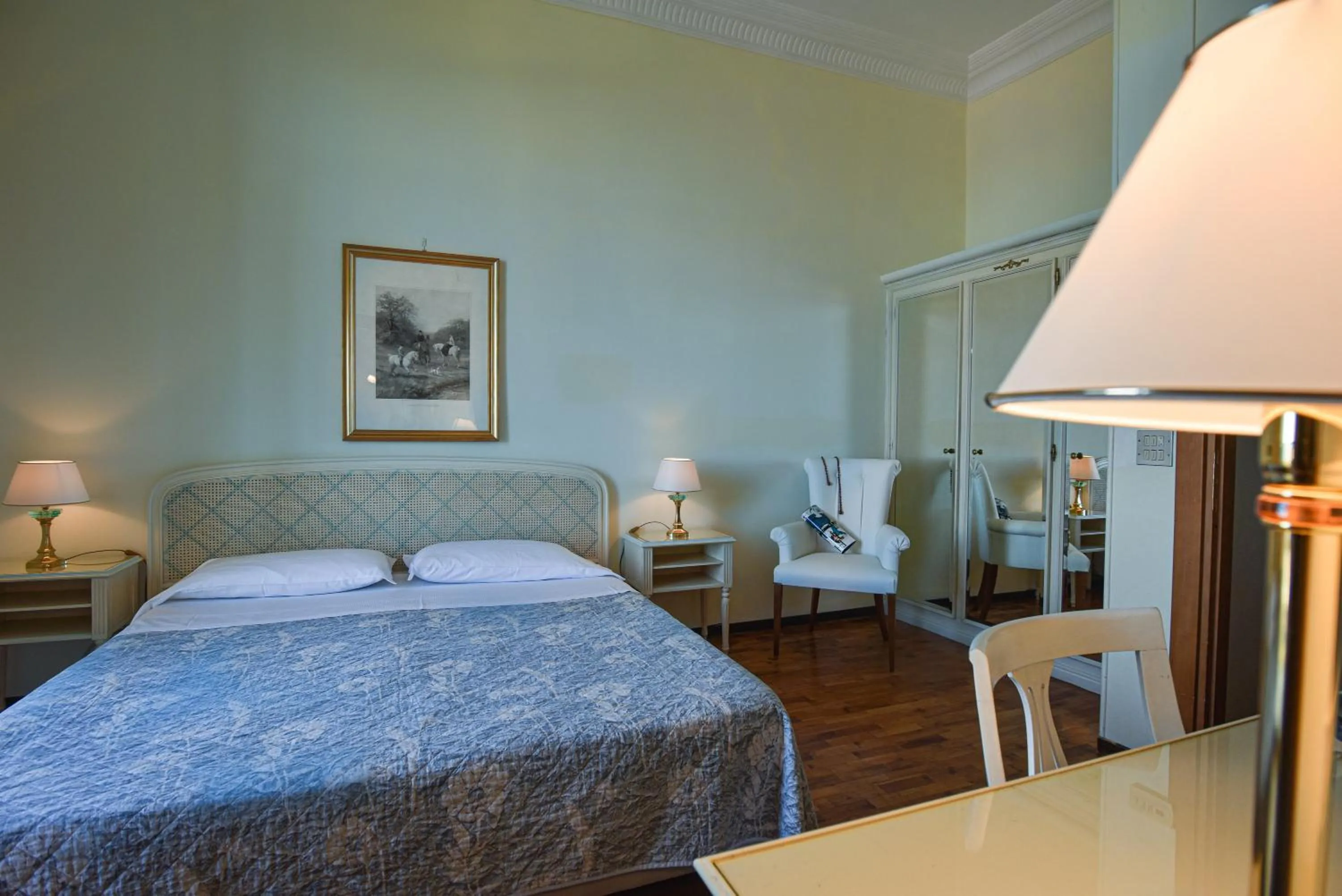 Photo of the whole room in Grand Hotel De Londres