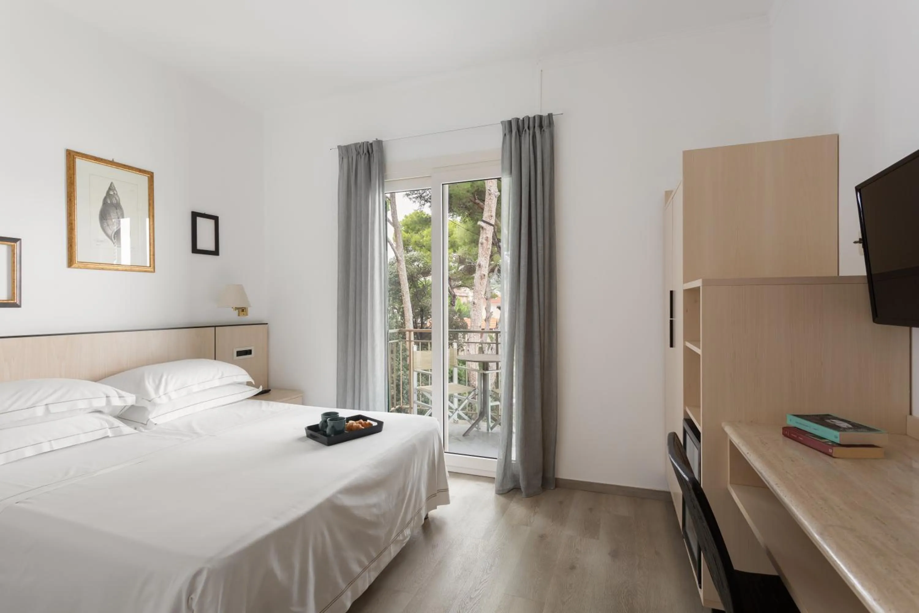 Bed in Hotel Arc En Ciel