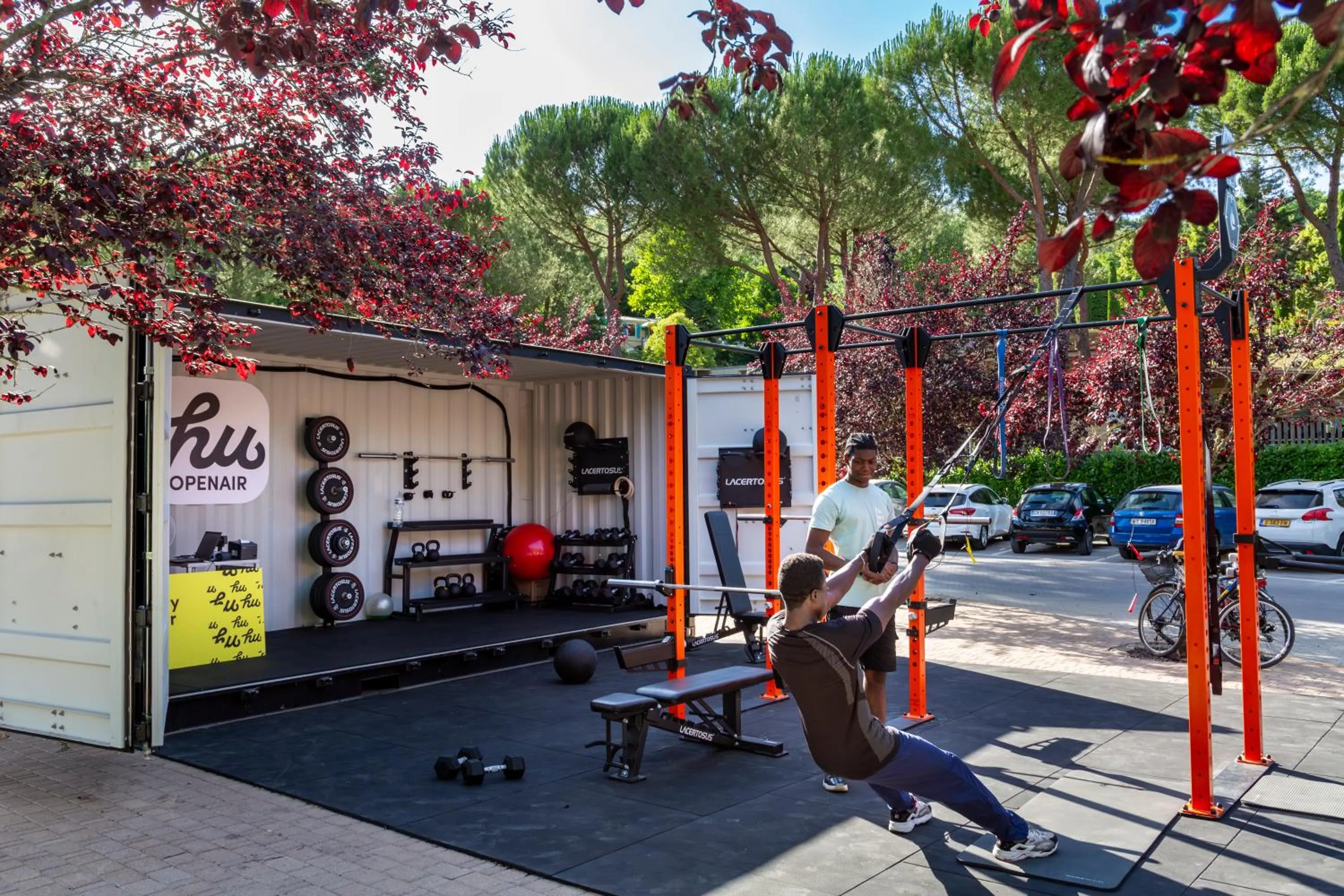 hu Norcenni Girasole village