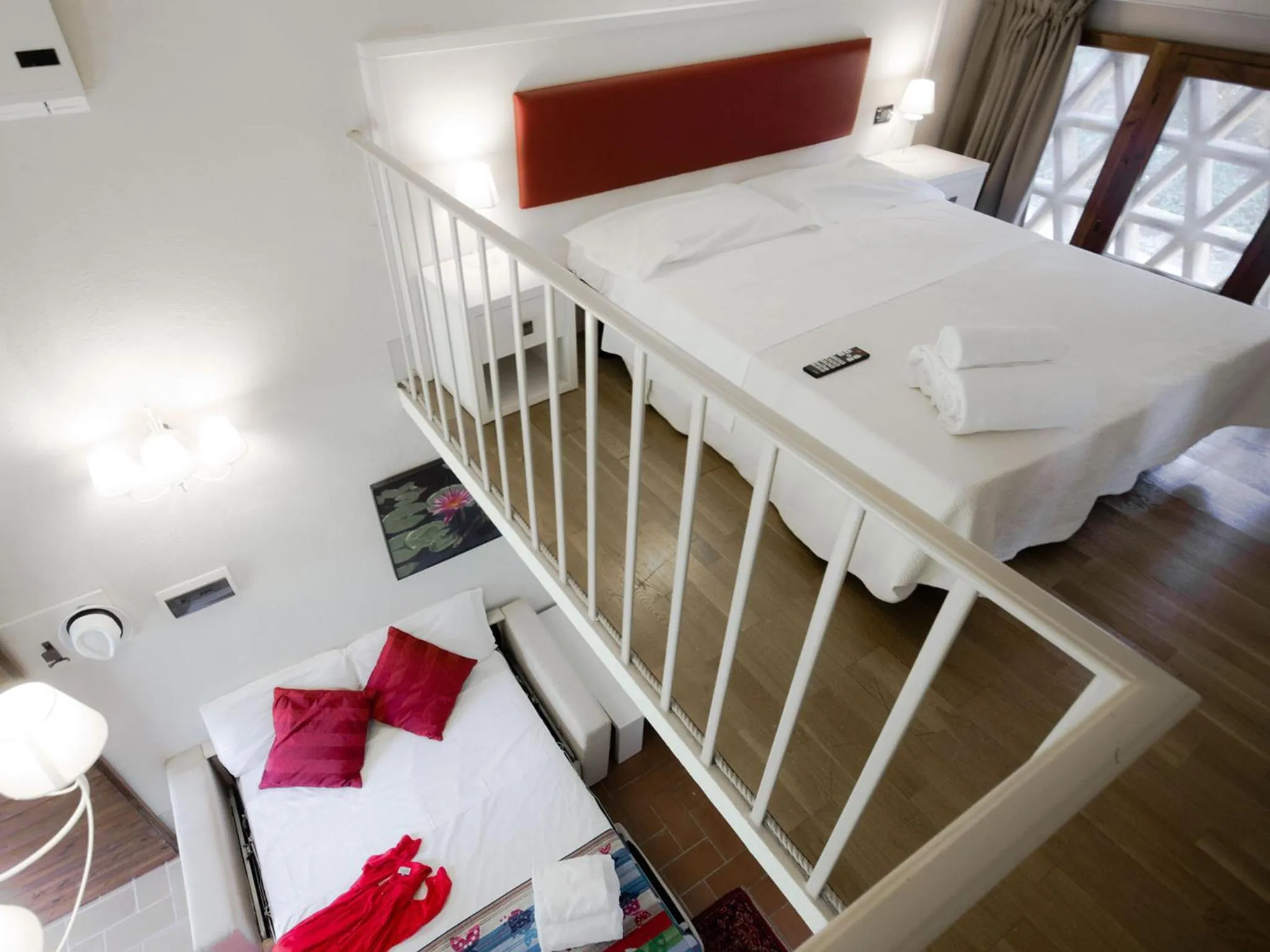 Bed in hu Norcenni Girasole village