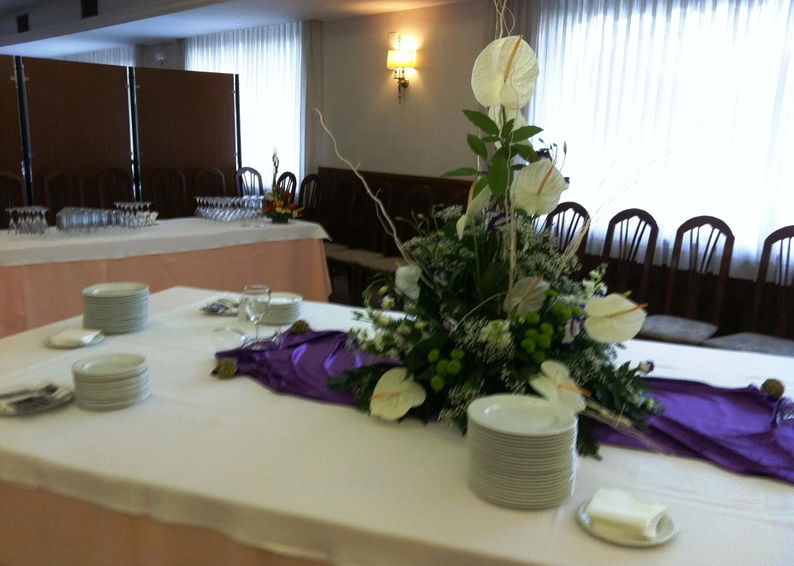 Restaurant/places to eat in Hotel La Seu