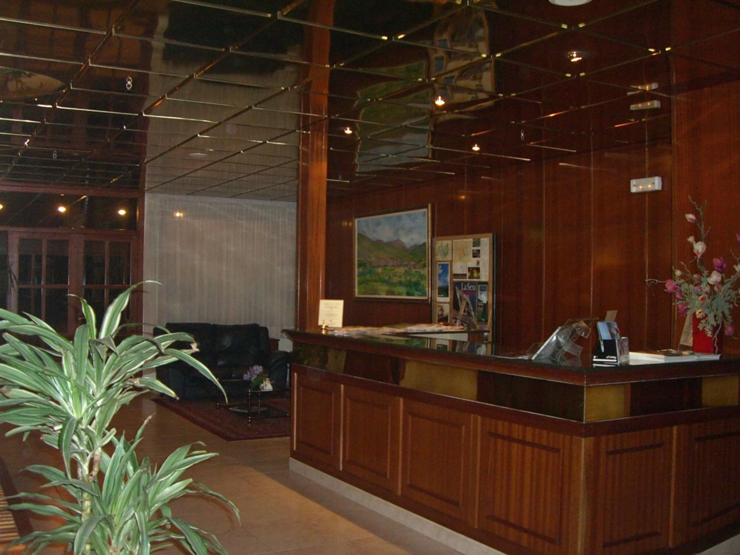 Lobby or reception in Hotel La Seu