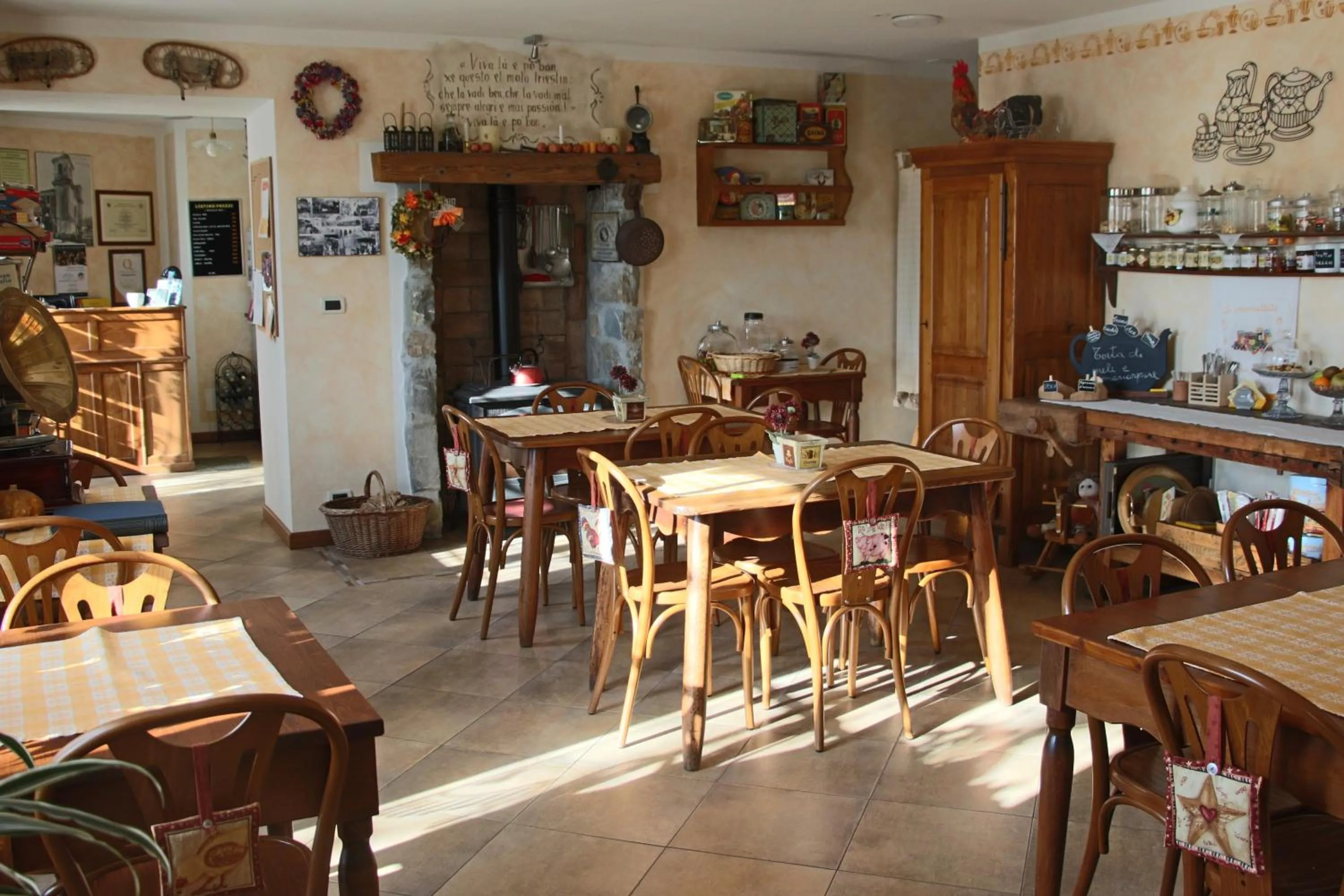 Restaurant/places to eat in Hotel La Fontana