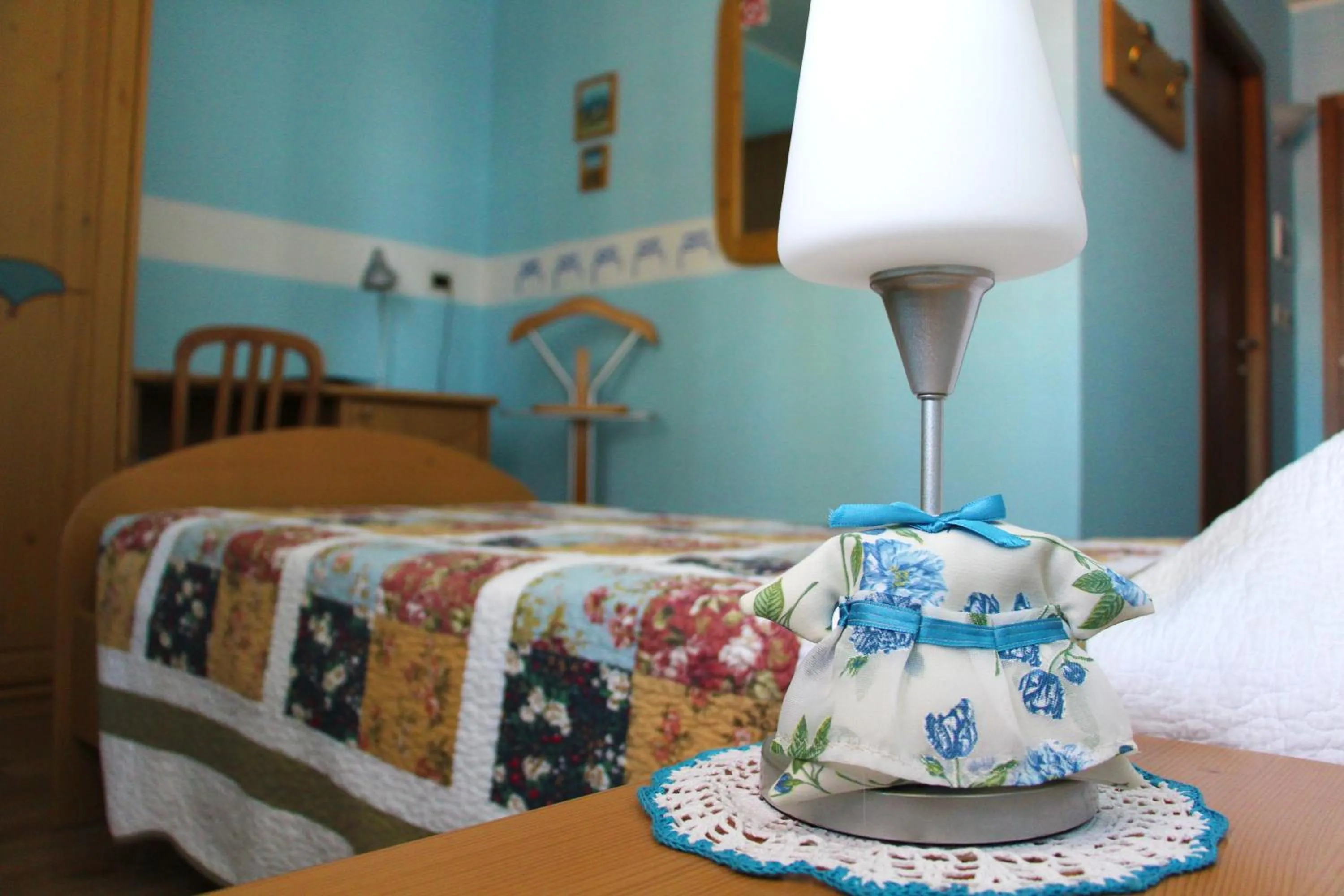Decorative detail, Bed in Hotel La Fontana
