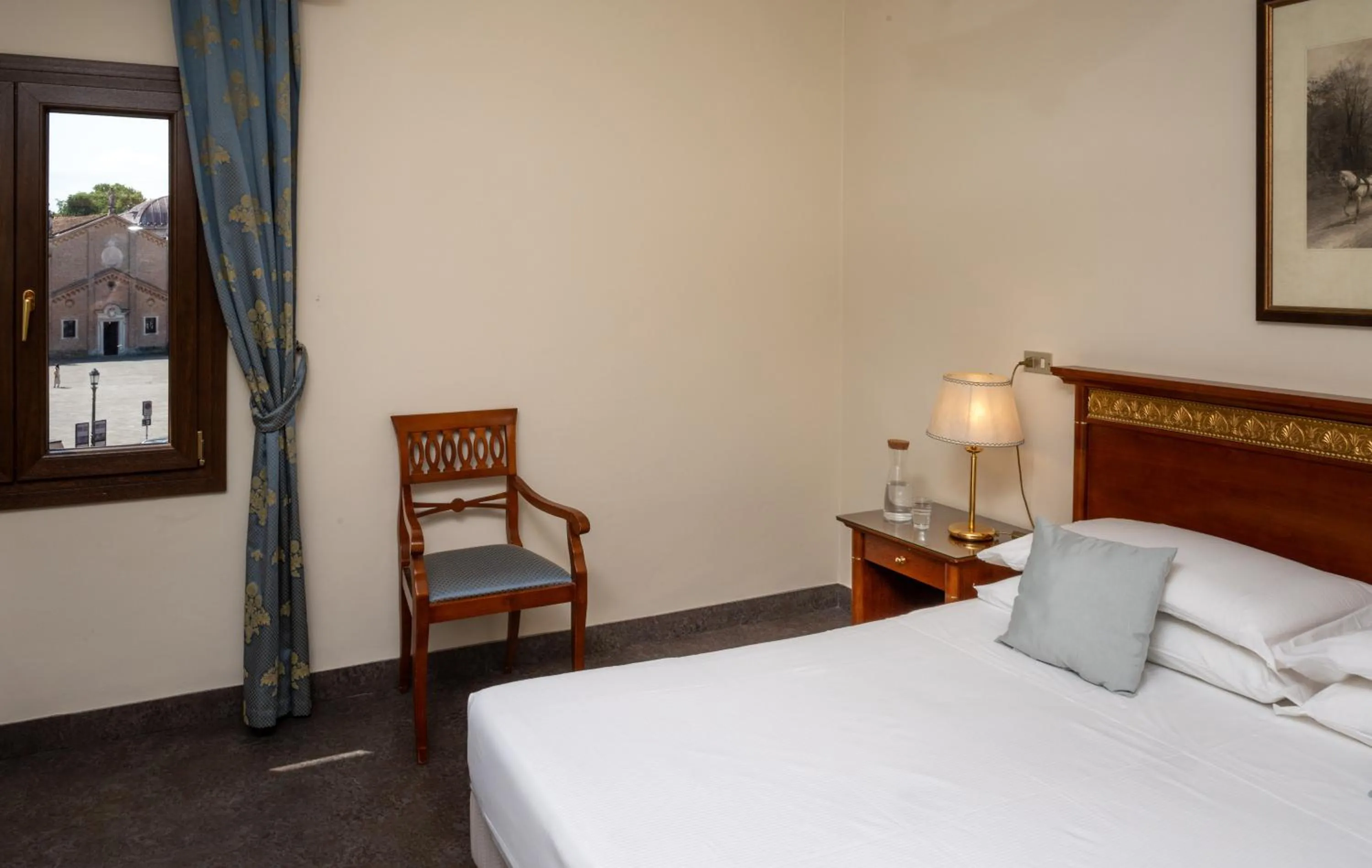 Bed in Hotel Donatello