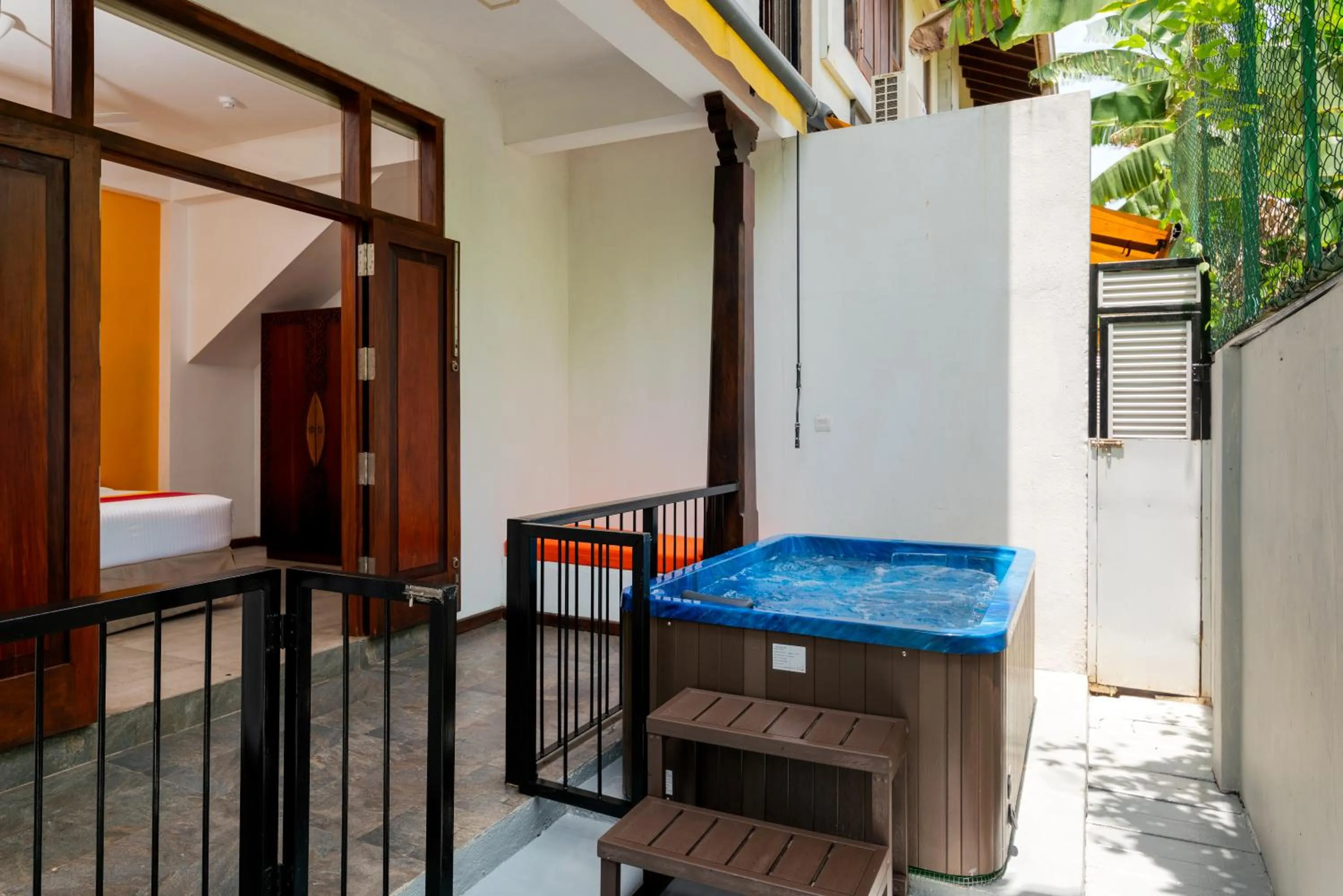 Hot Tub in The Thinnai Hotel - Jaffna