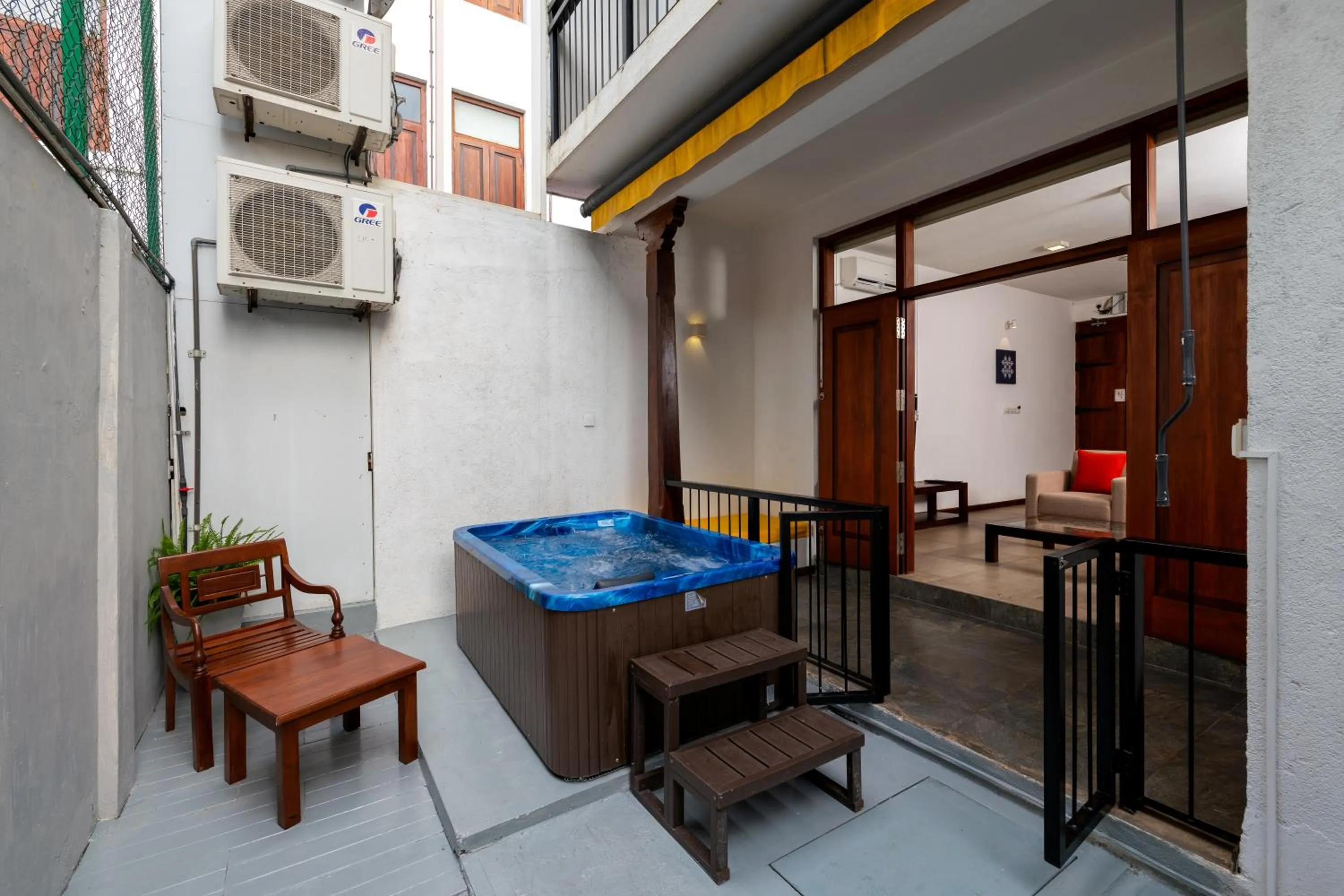 Hot Tub in The Thinnai Hotel - Jaffna