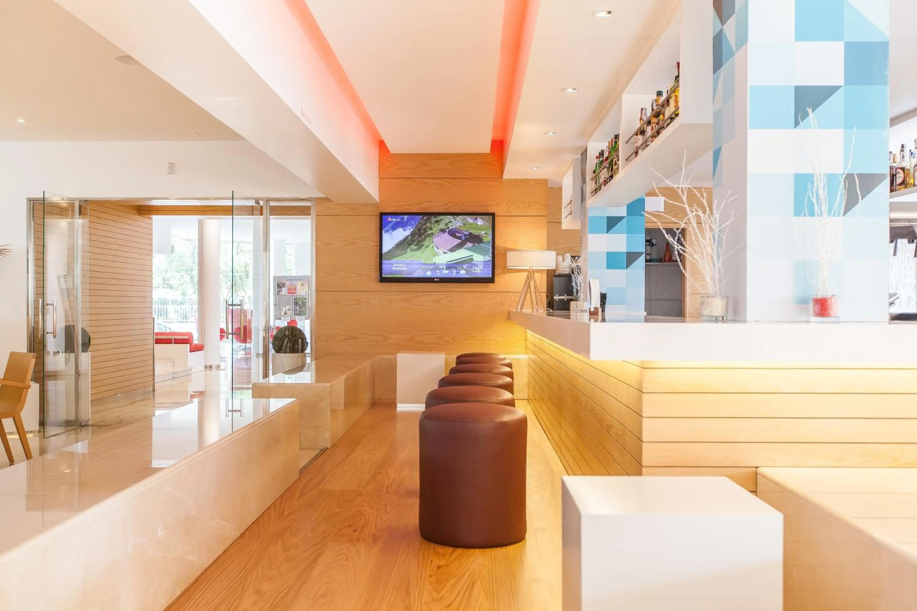 Lounge or bar in Sol de Alcudia Apartamentos