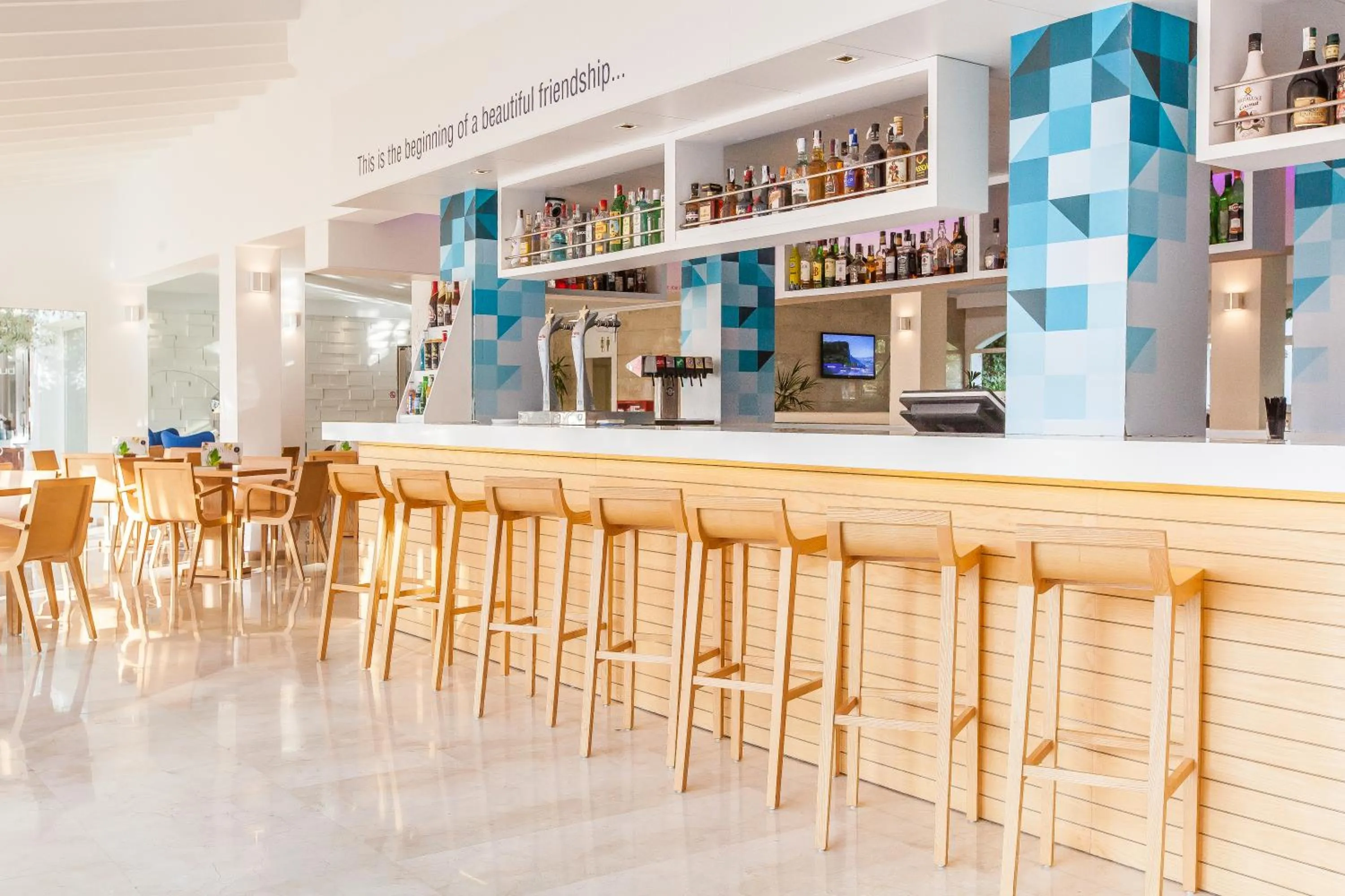 Lounge or bar in Sol de Alcudia Apartamentos