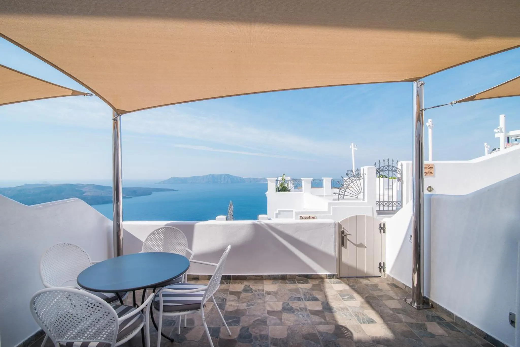 Balcony/Terrace in Angel Luxury Suites