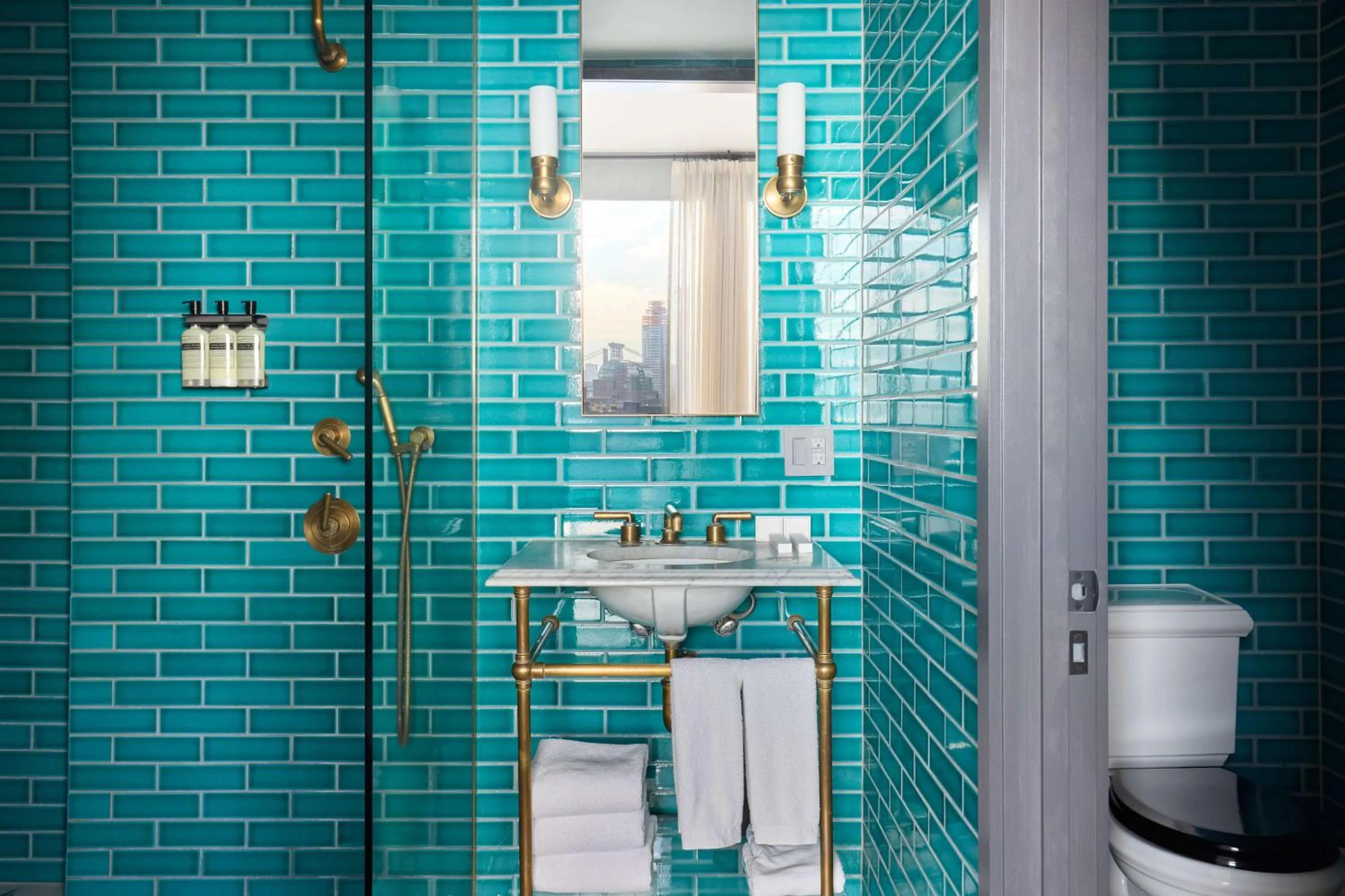 Bathroom in Arlo Williamsburg