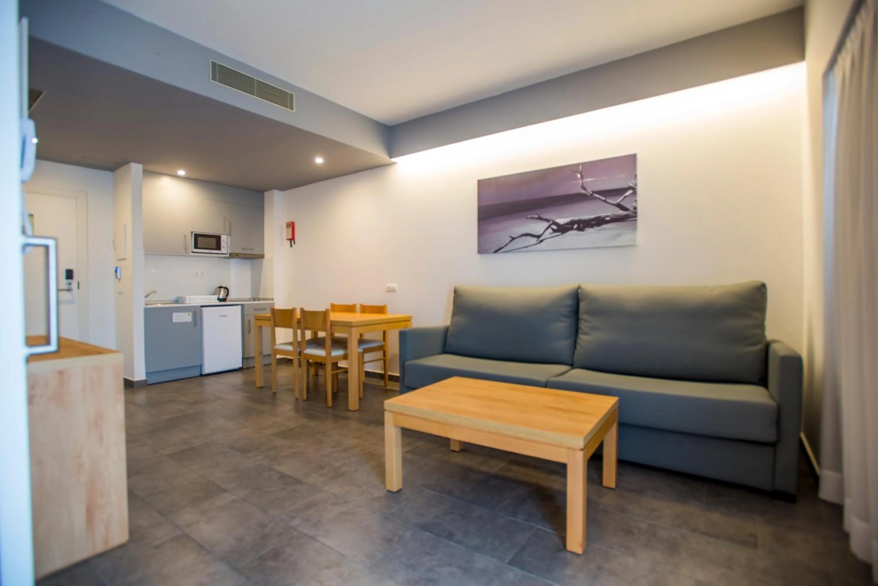 Photo of the whole room in Invisa Hotel Casa Luis