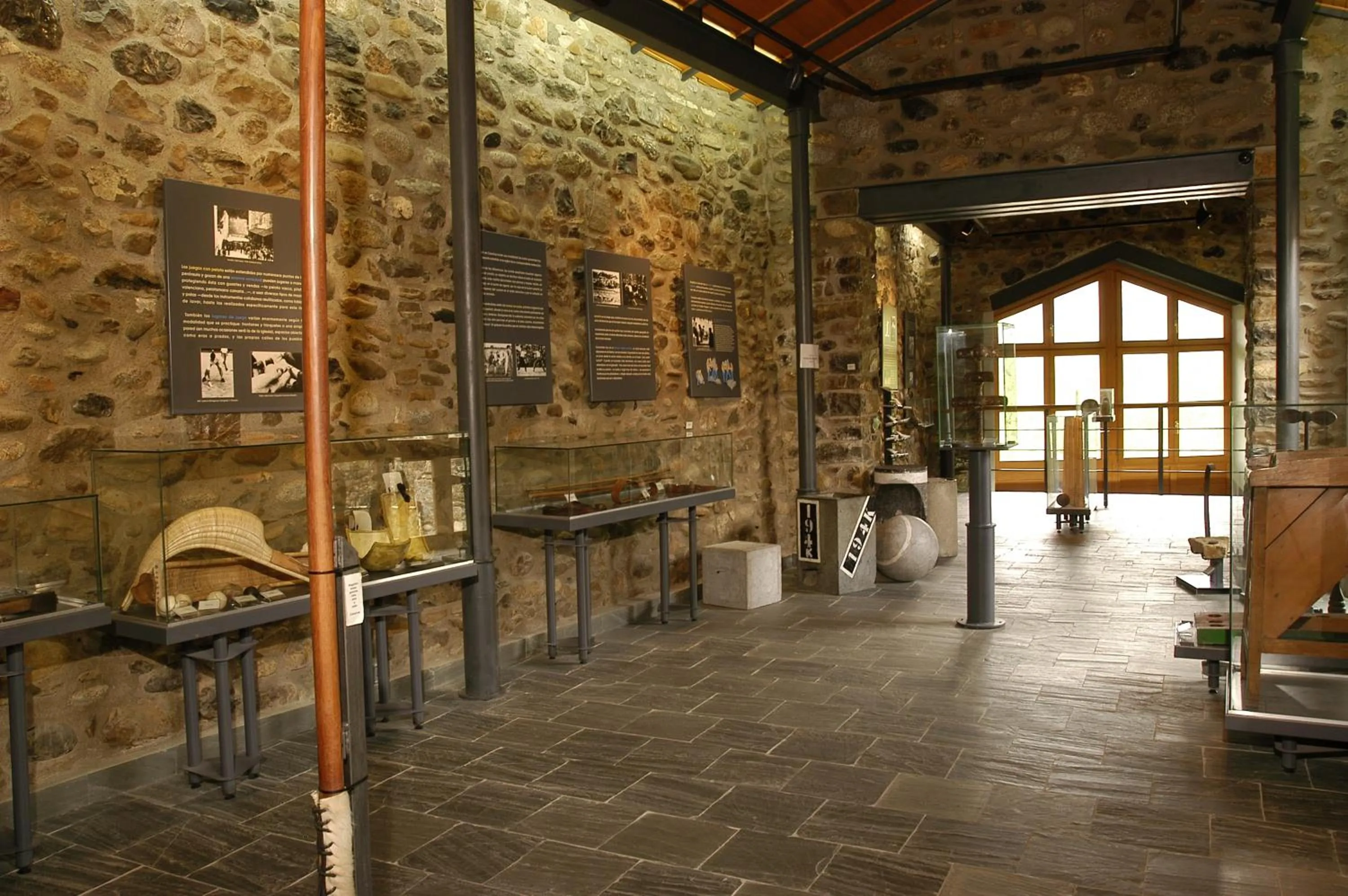 Entertainment in Hotel Los Nogales