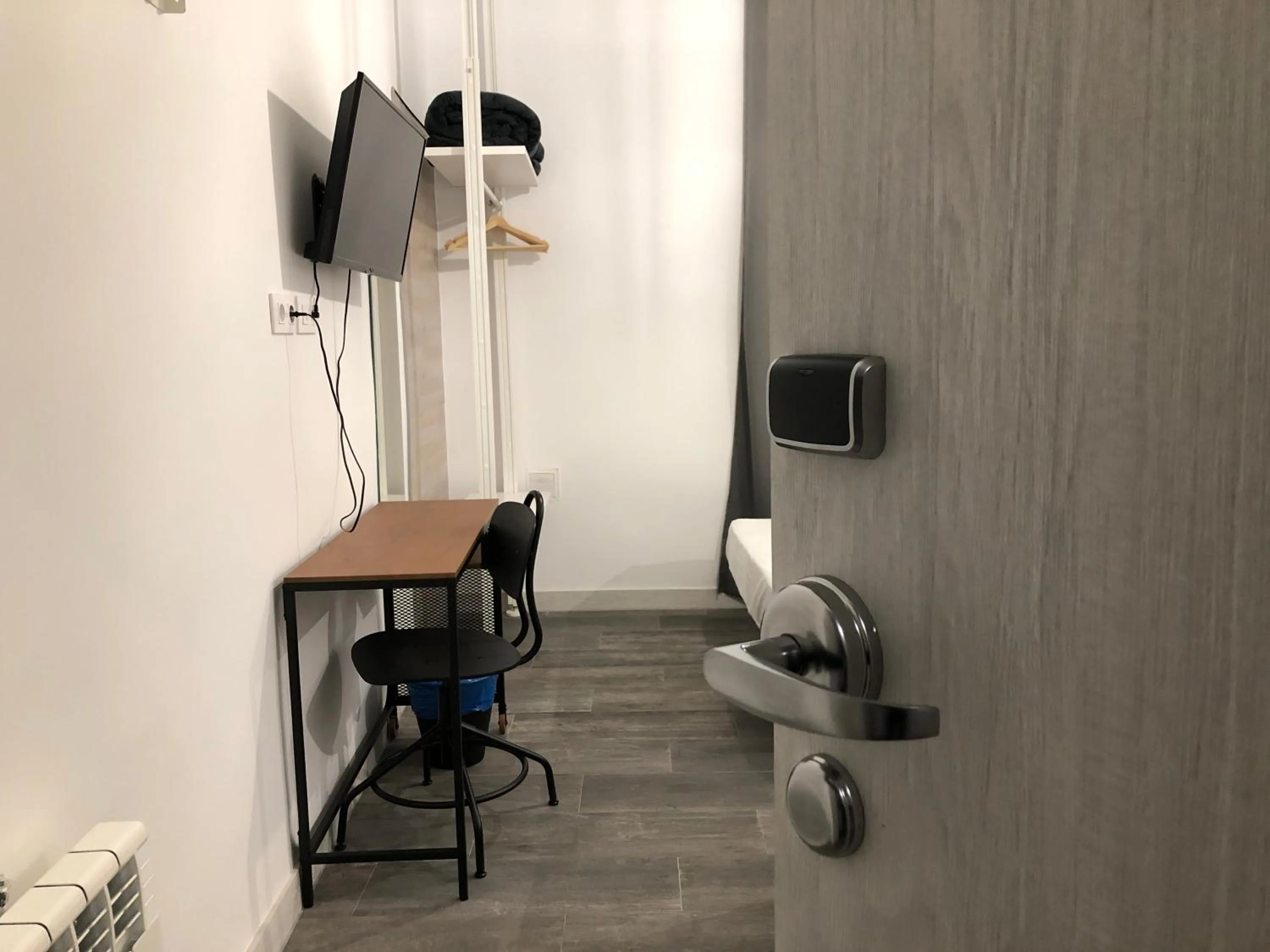 TV and multimedia in Hostal Rías Bajas