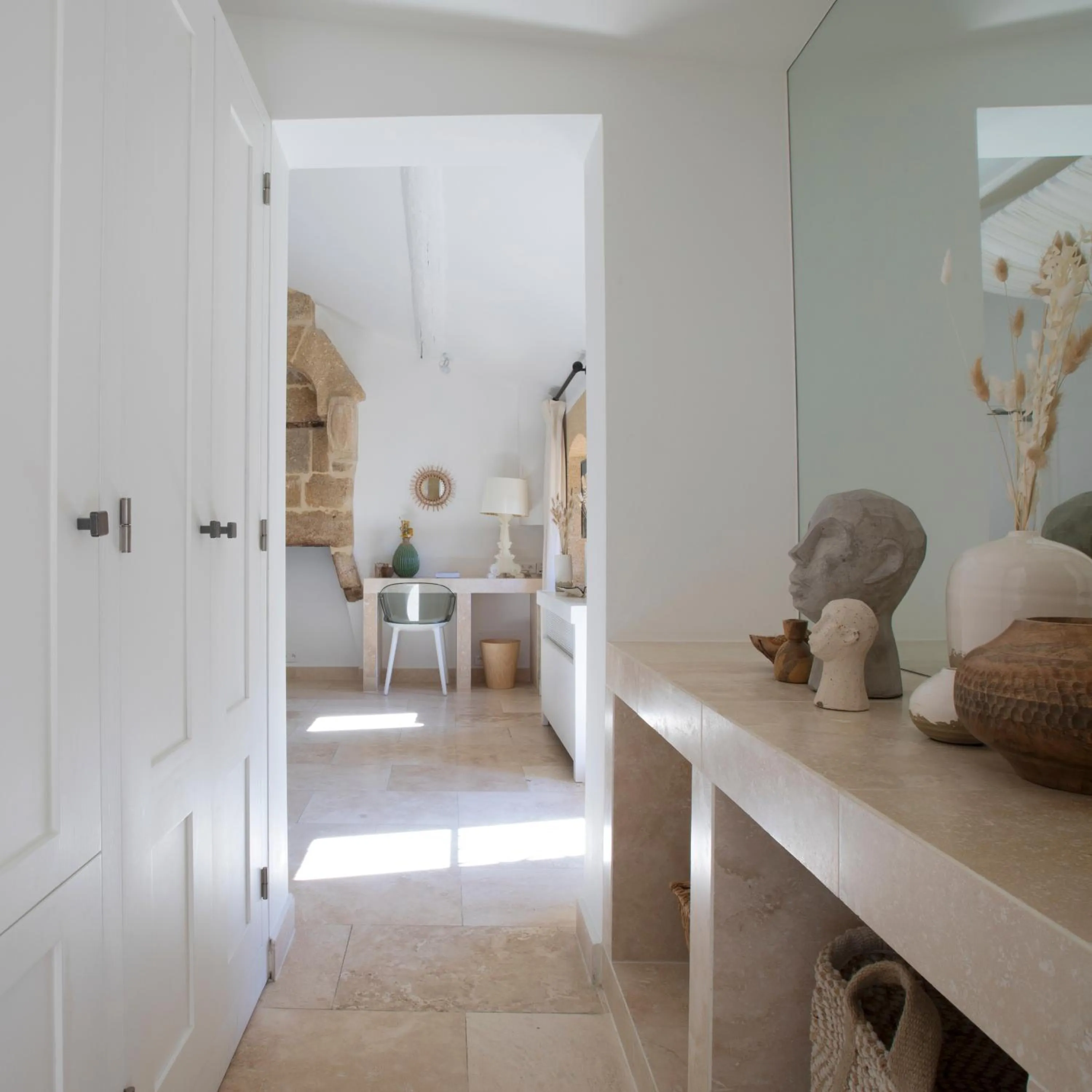 Photo of the whole room in Le Vieux Castillon