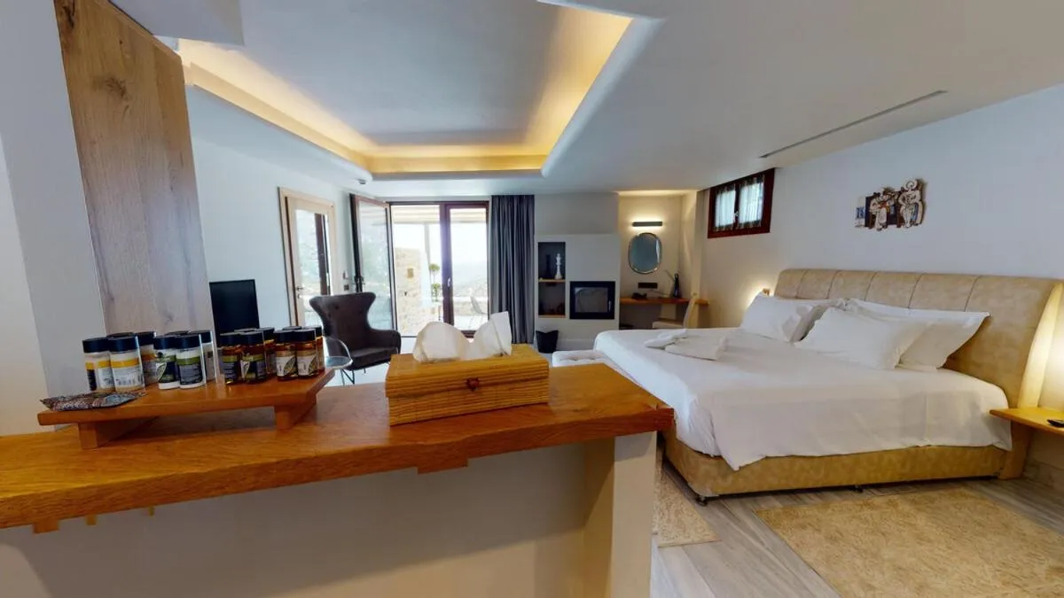 Bed in Valeni Boutique Hotel & Spa