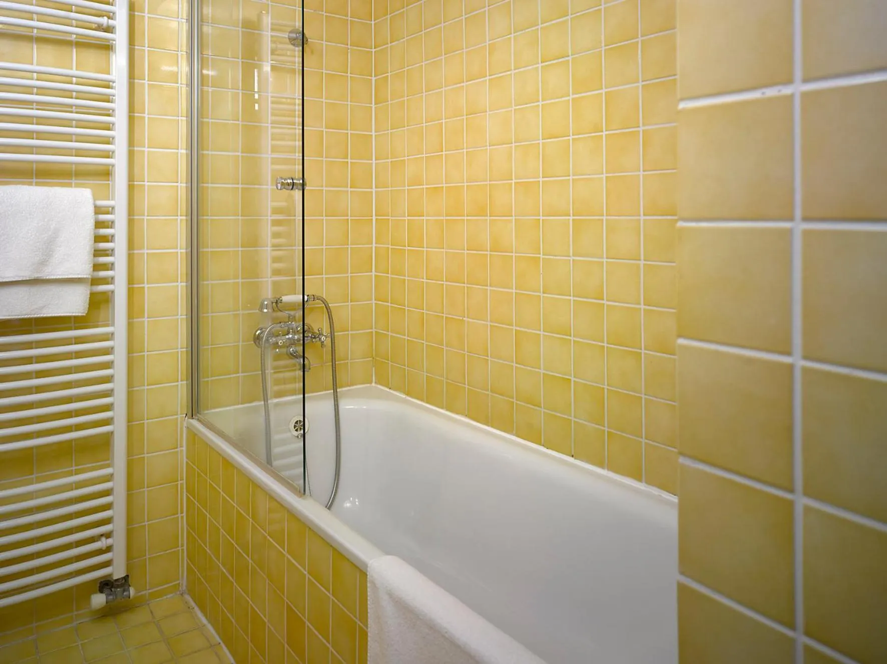 Bathroom in Hotel La Romantica