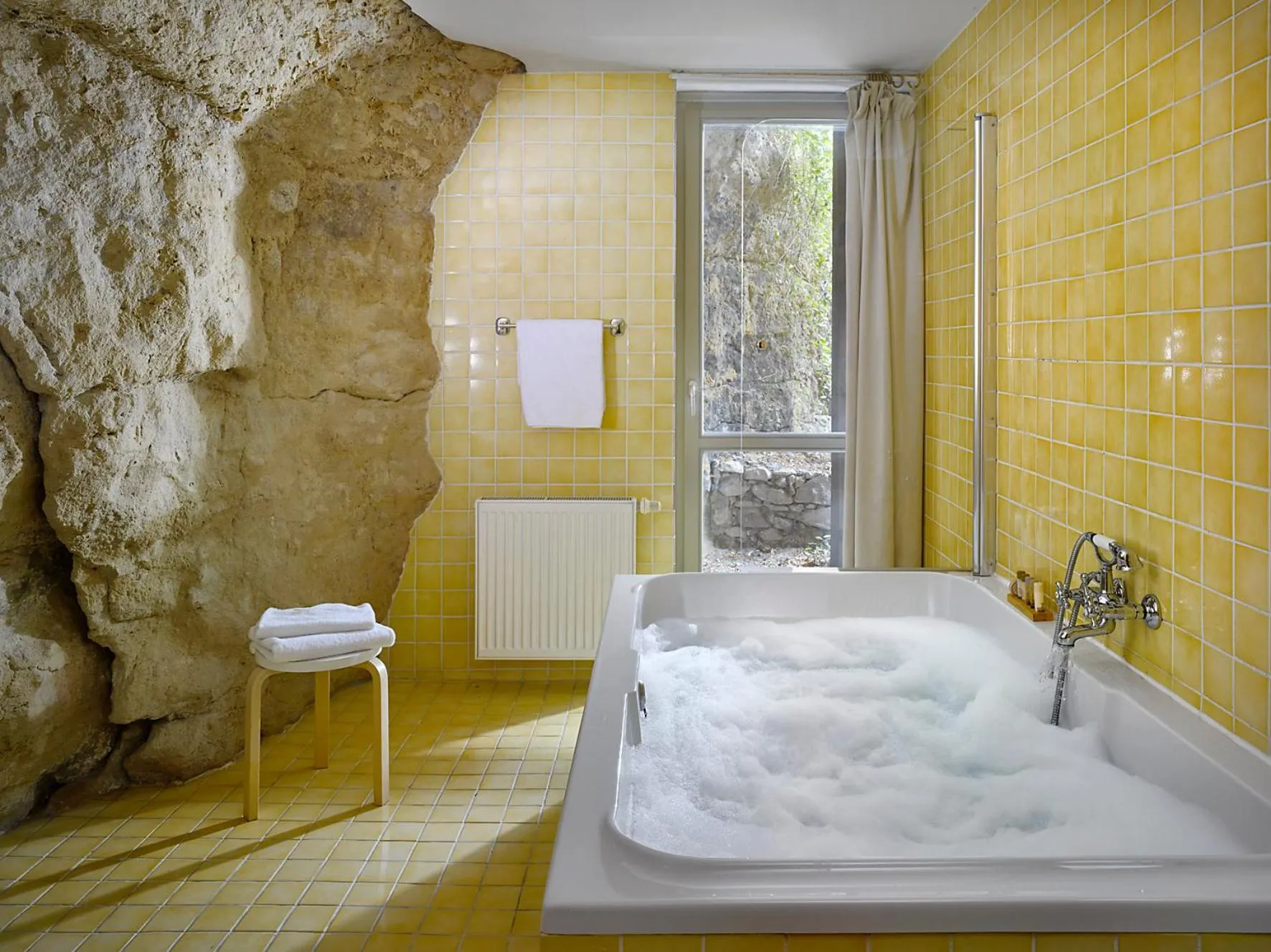 Bathroom in Hotel La Romantica